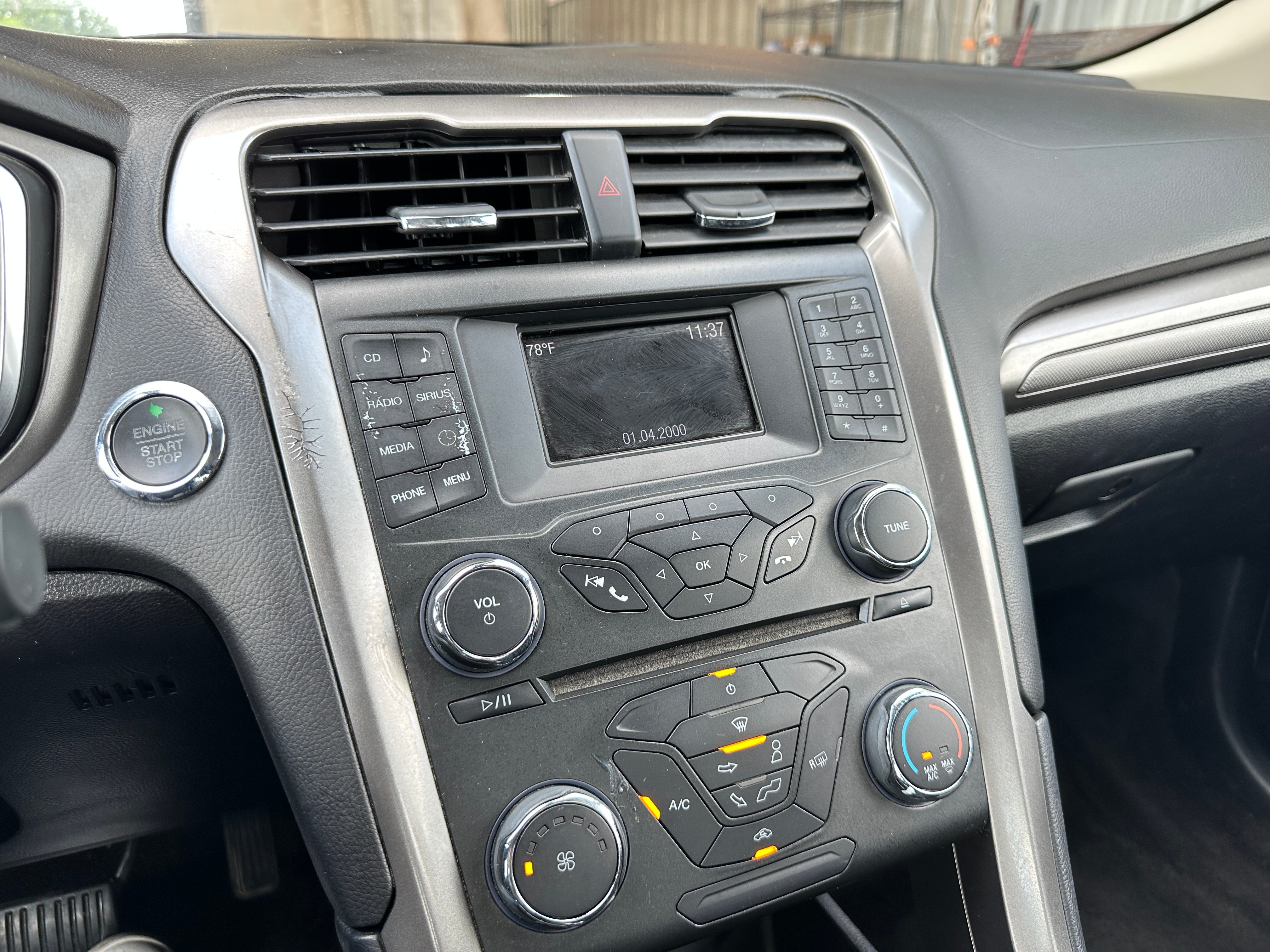 2017 Ford Fusion SE 4