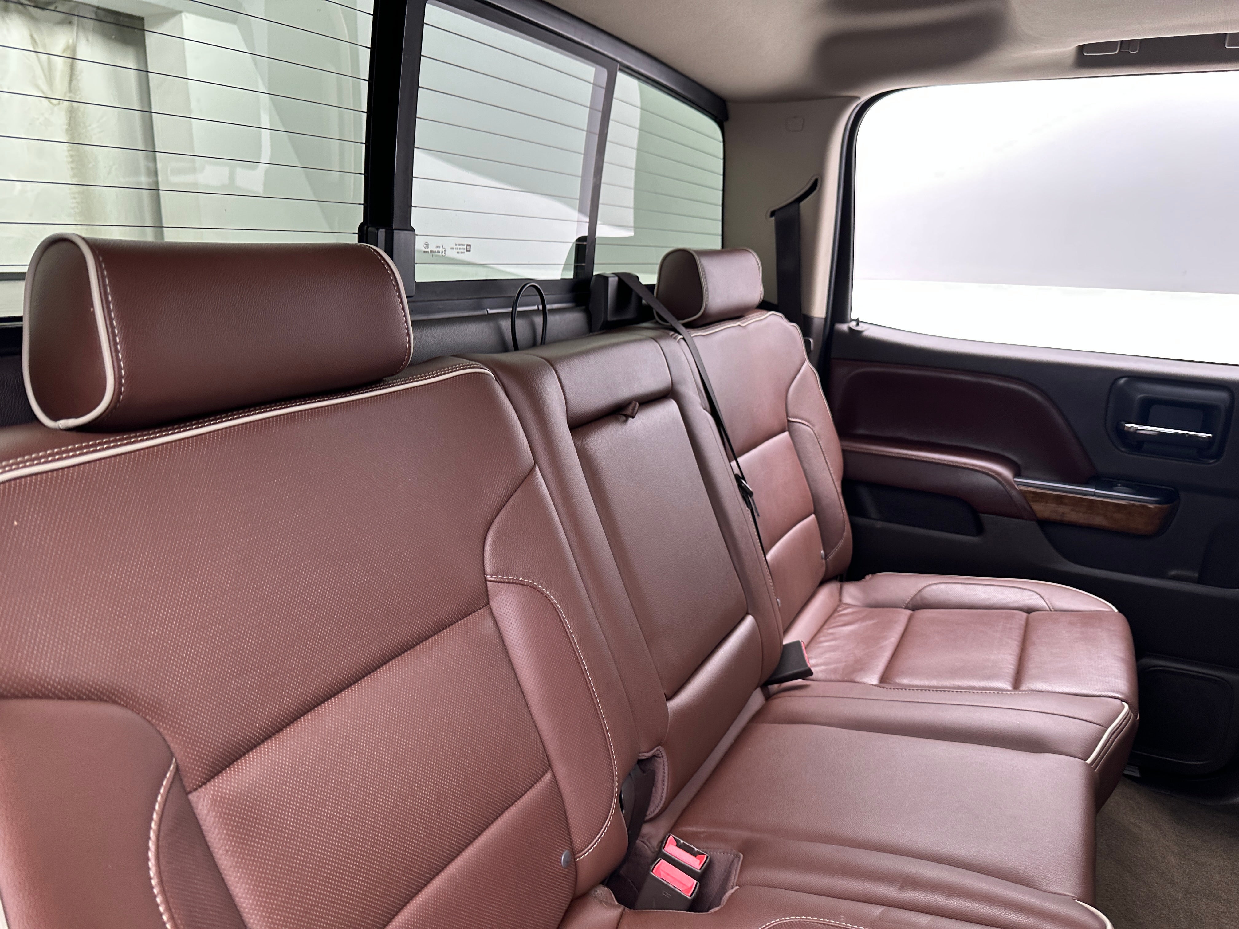 2015 Chevrolet Silverado 1500 High Country 5