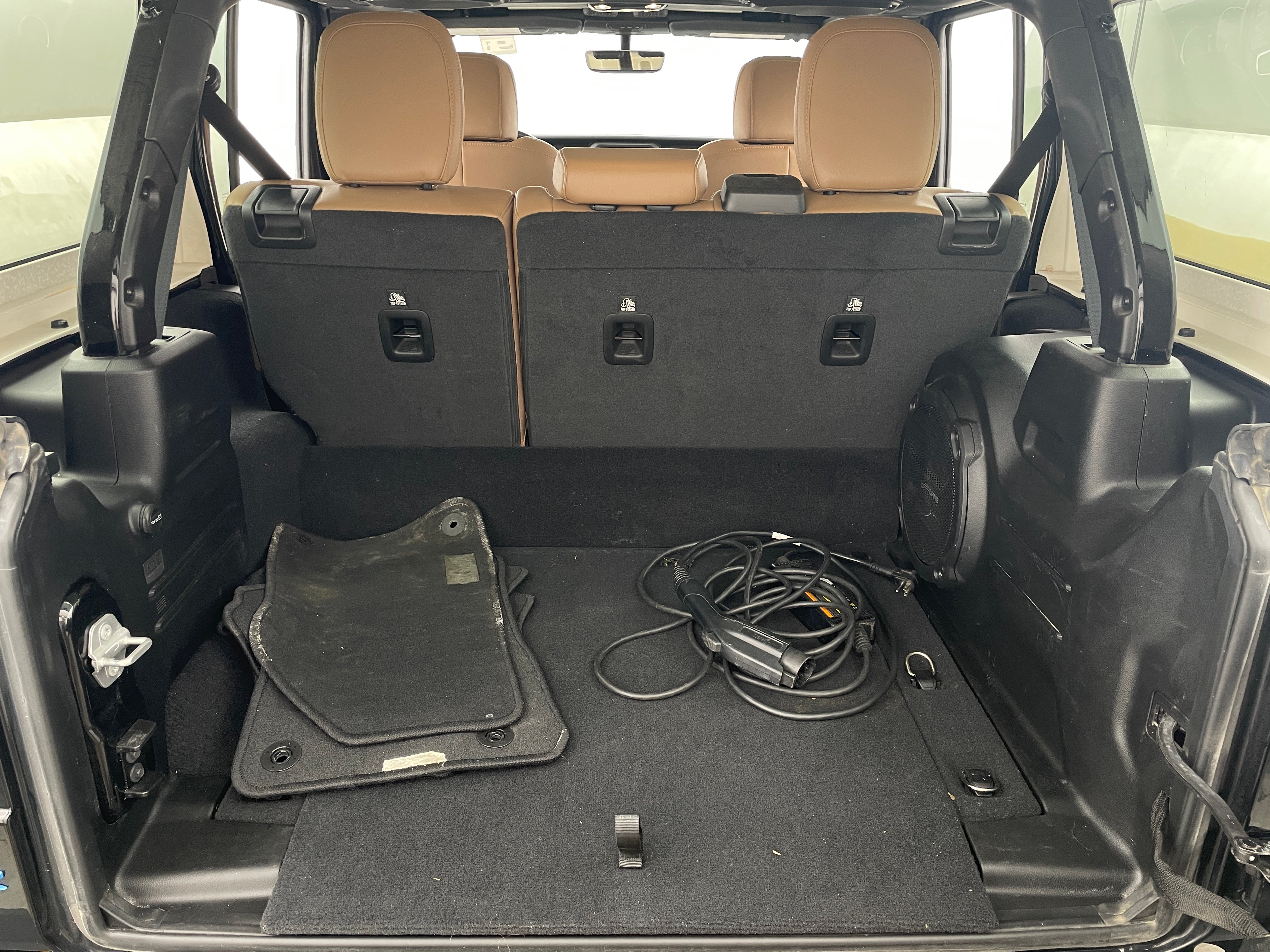 2022 Jeep Wrangler Unlimited Sahara 4xe 6