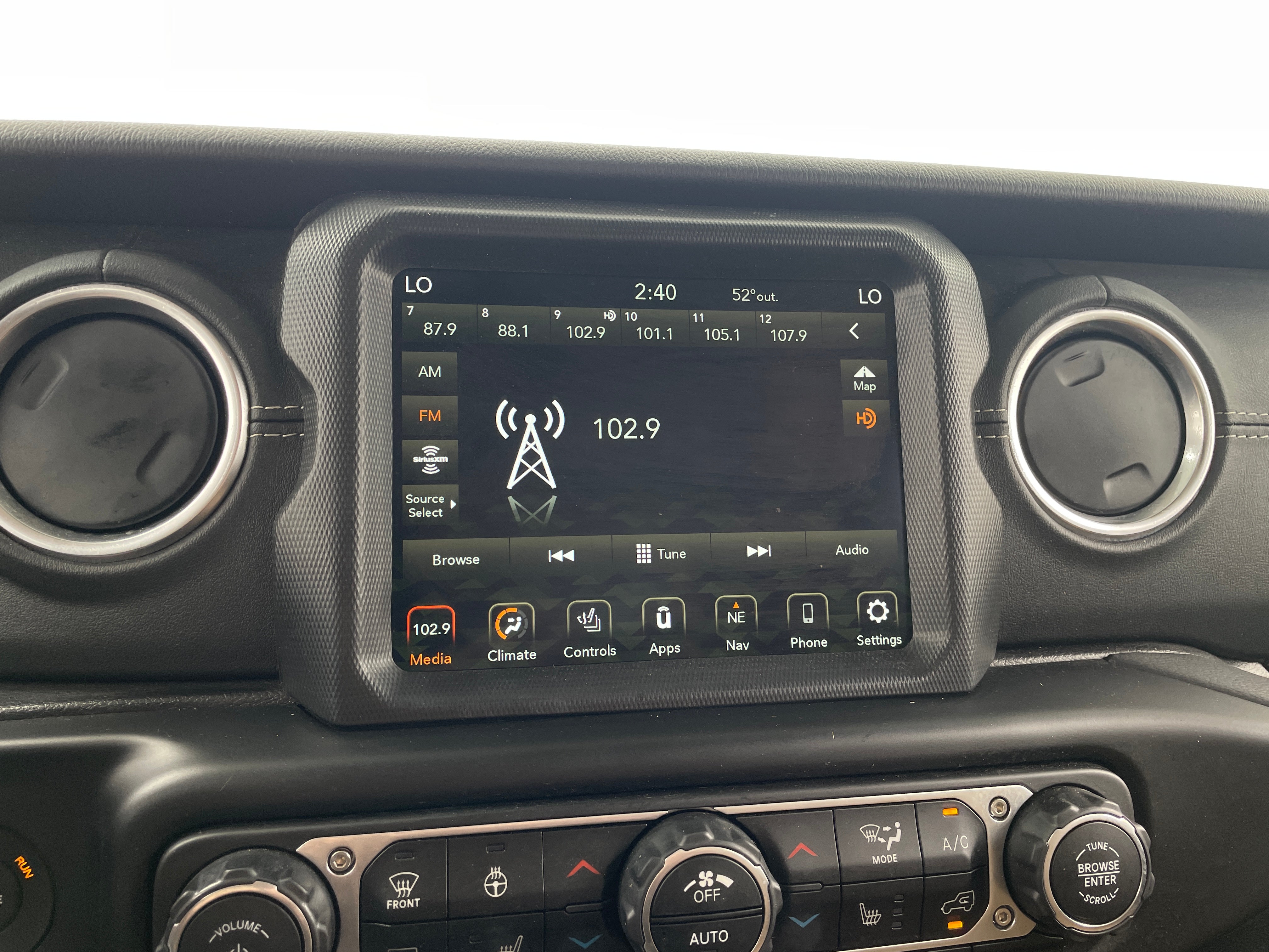 2022 Jeep Wrangler Unlimited Sahara 4xe 3