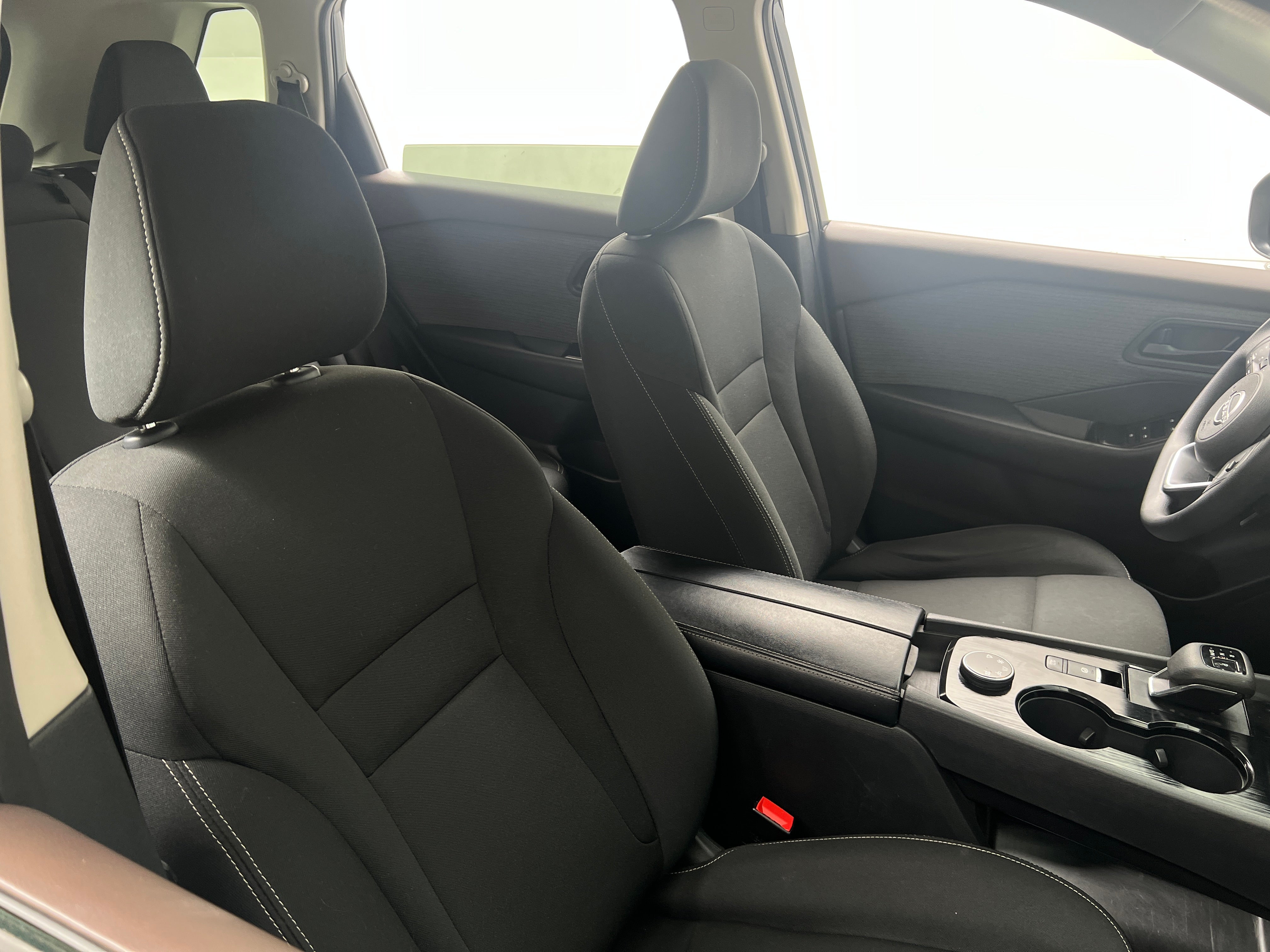 2023 Nissan Rogue S 2