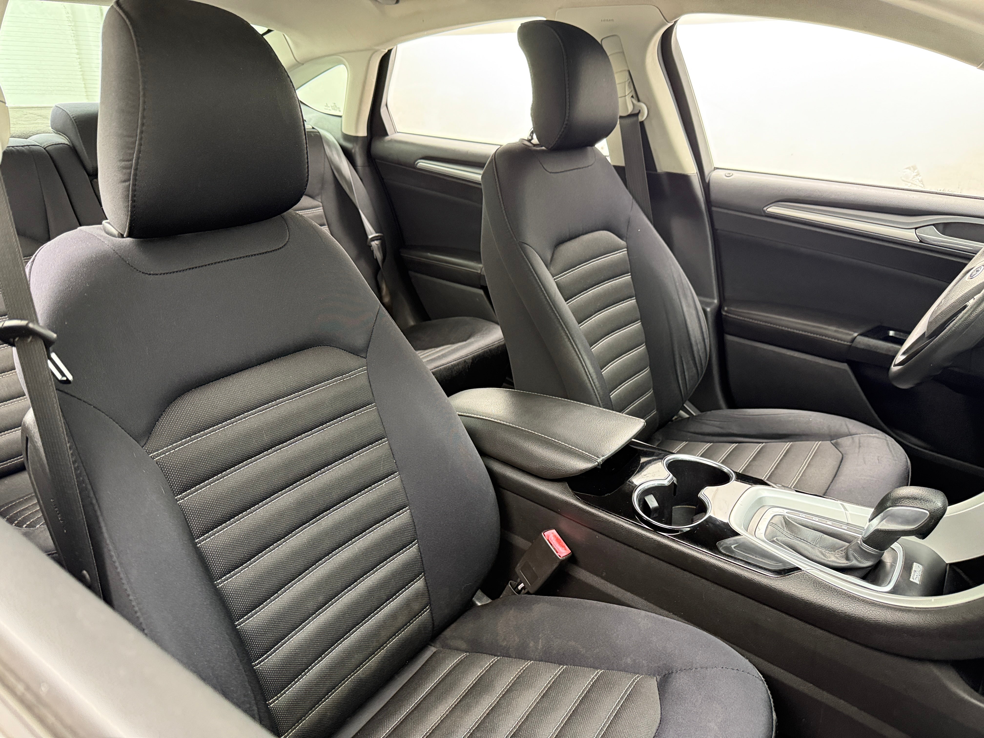 2014 Ford Fusion SE 2
