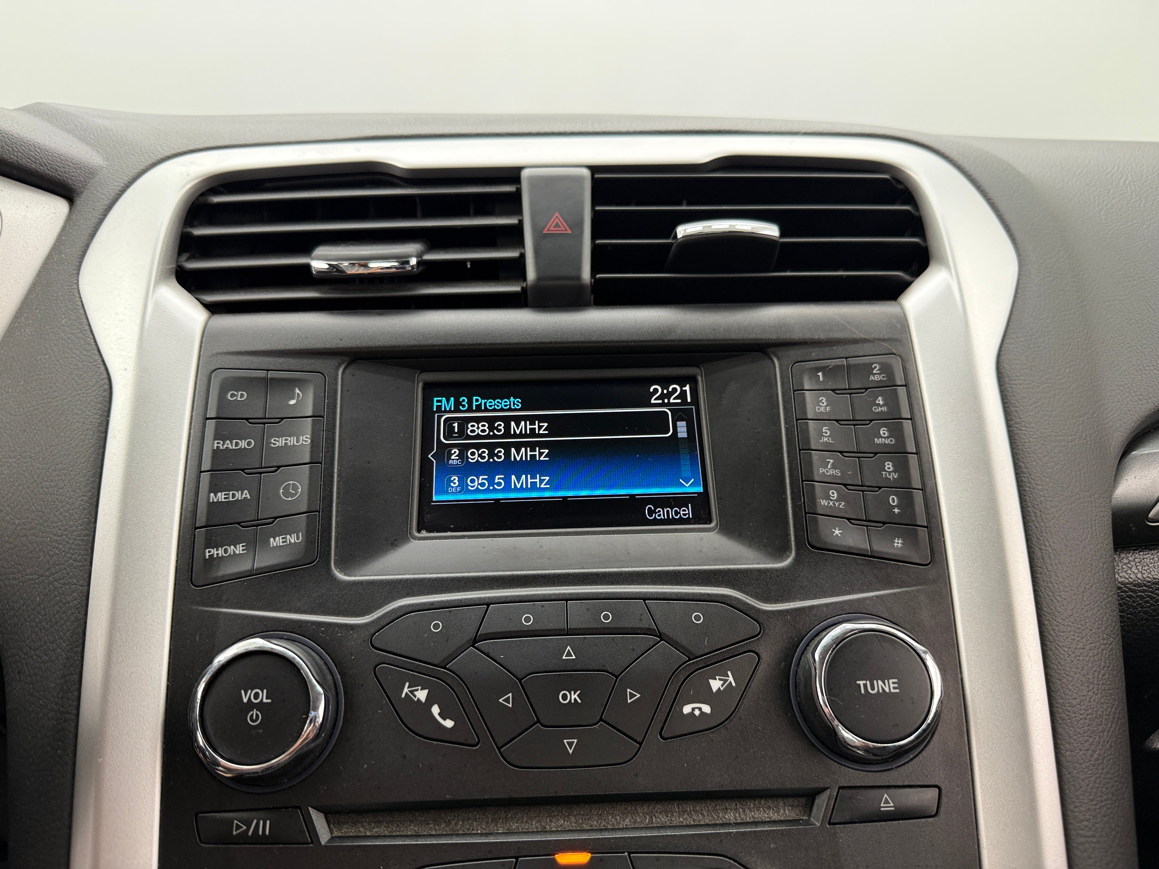 2014 Ford Fusion SE 4