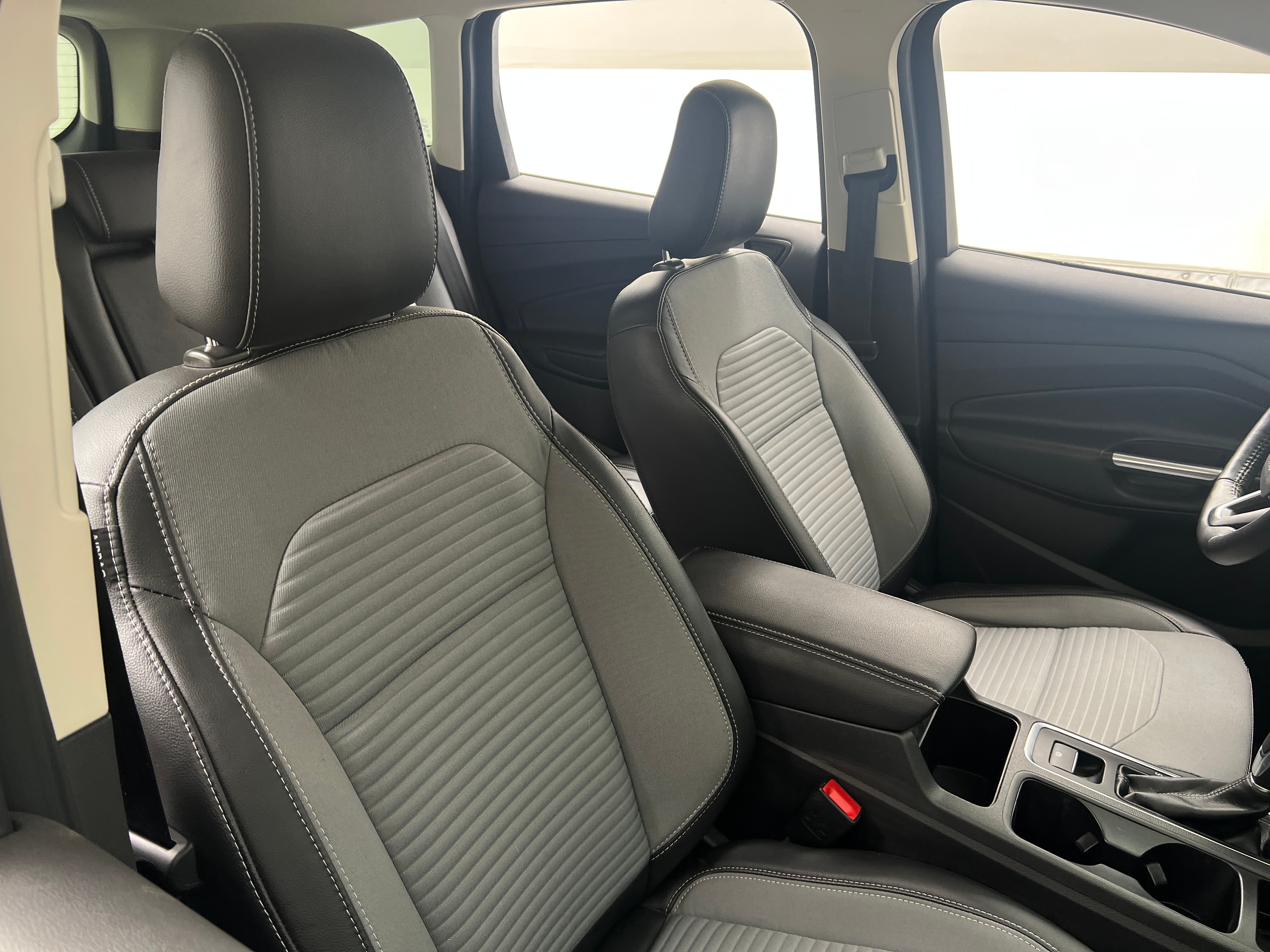 2019 Ford Escape SE 2
