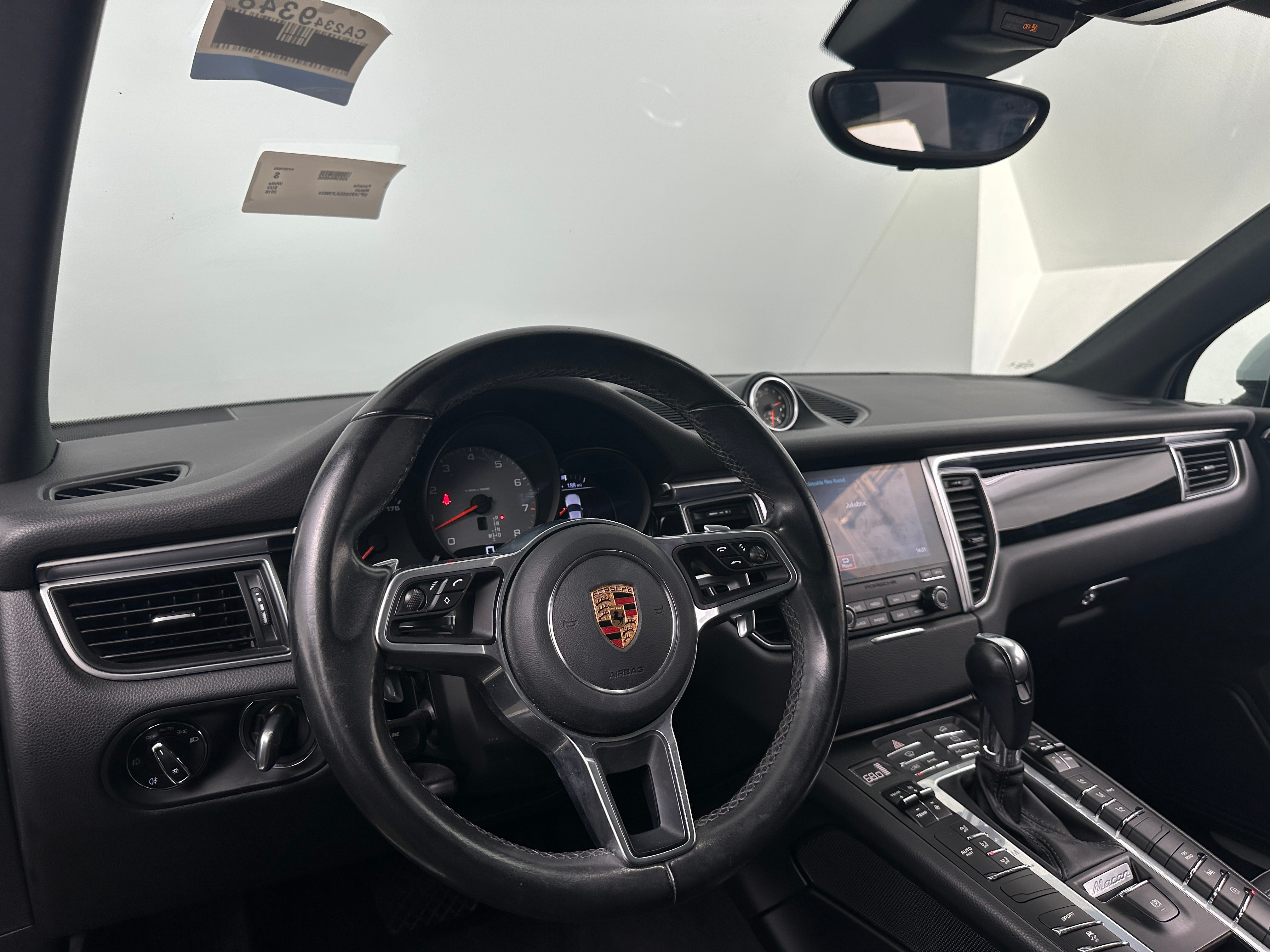 2018 Porsche Macan S 2