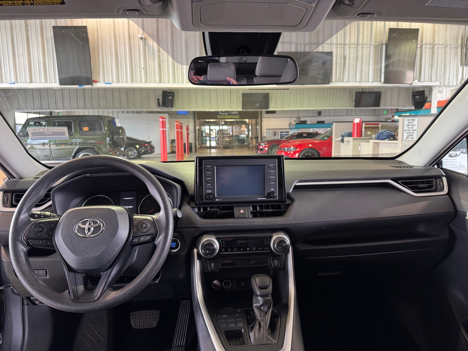 Thumbnail: 2021 Toyota RAV4 - 3