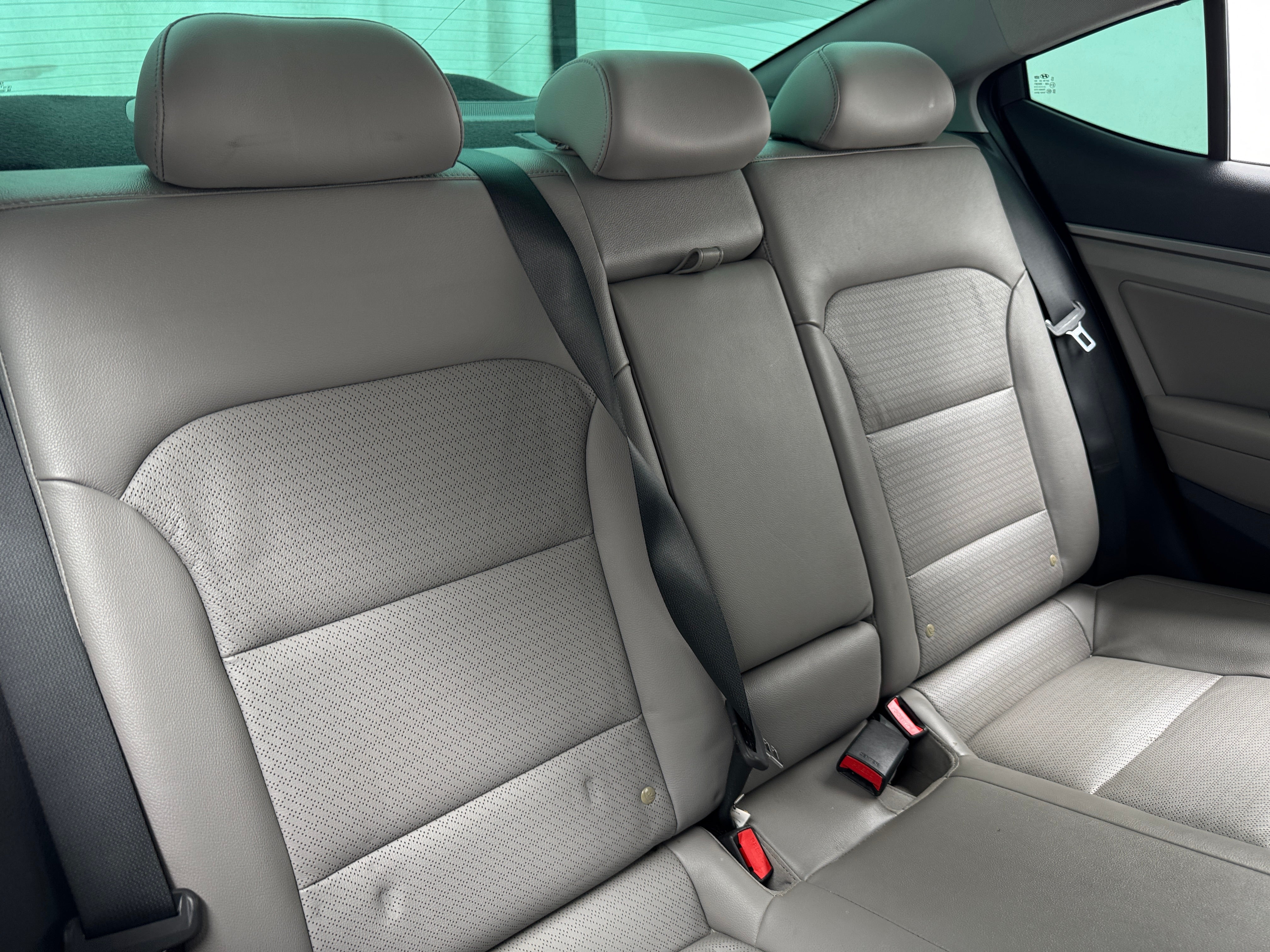 2017 Hyundai Elantra Limited Edition 5