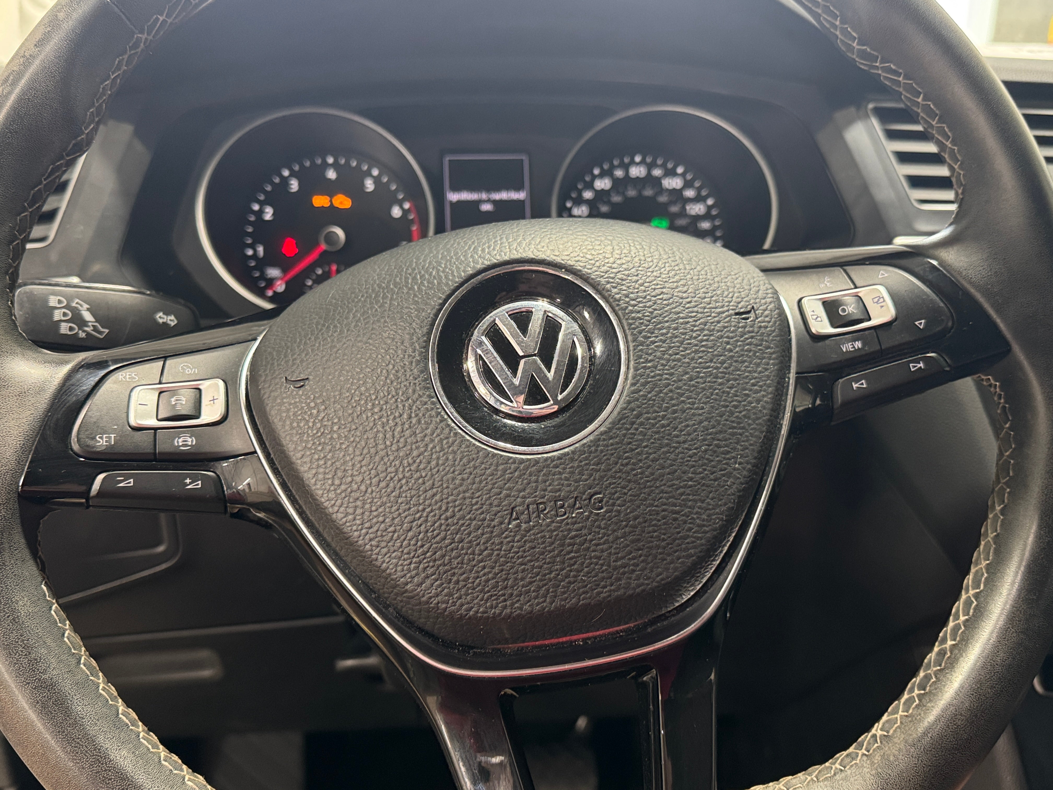 2021 Volkswagen Tiguan SE 4