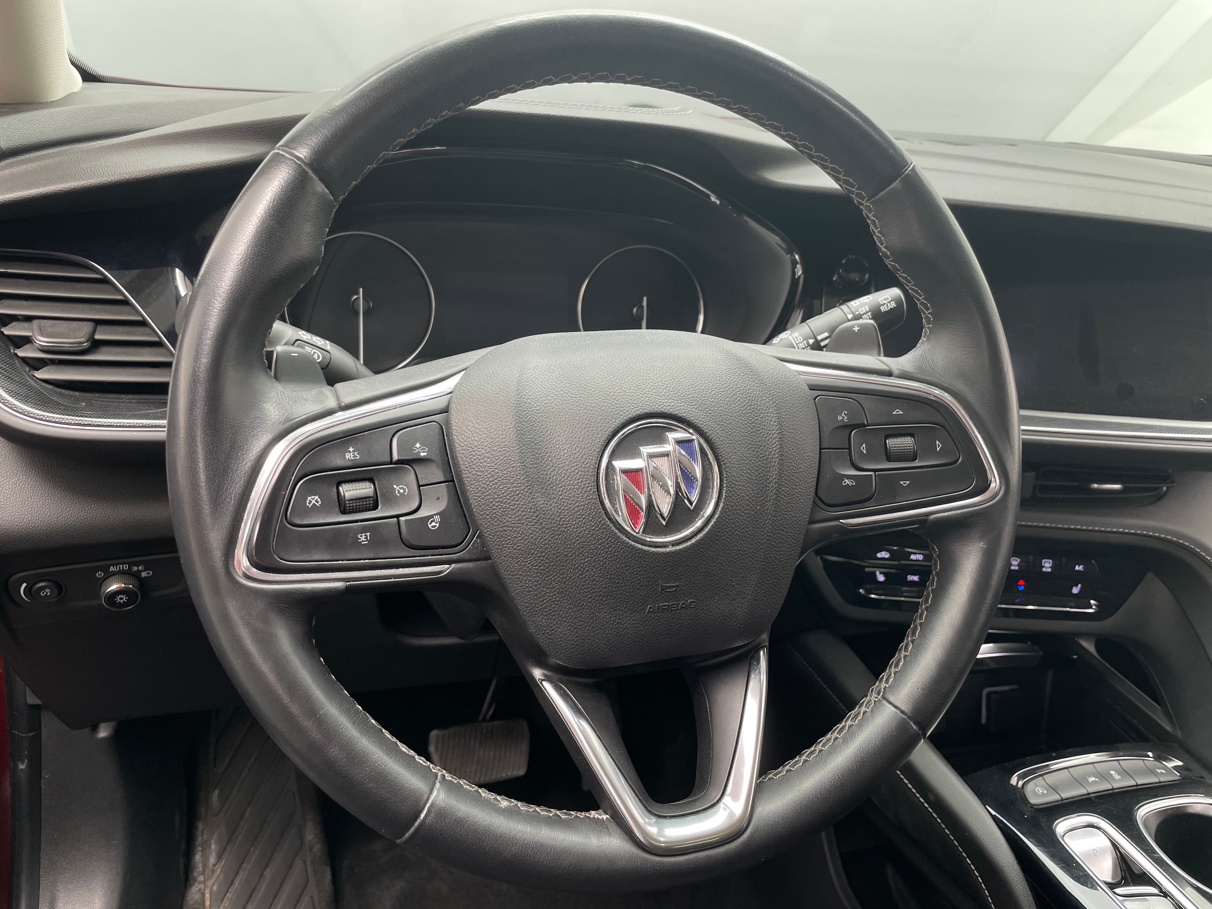2023 Buick Envision Preferred 5