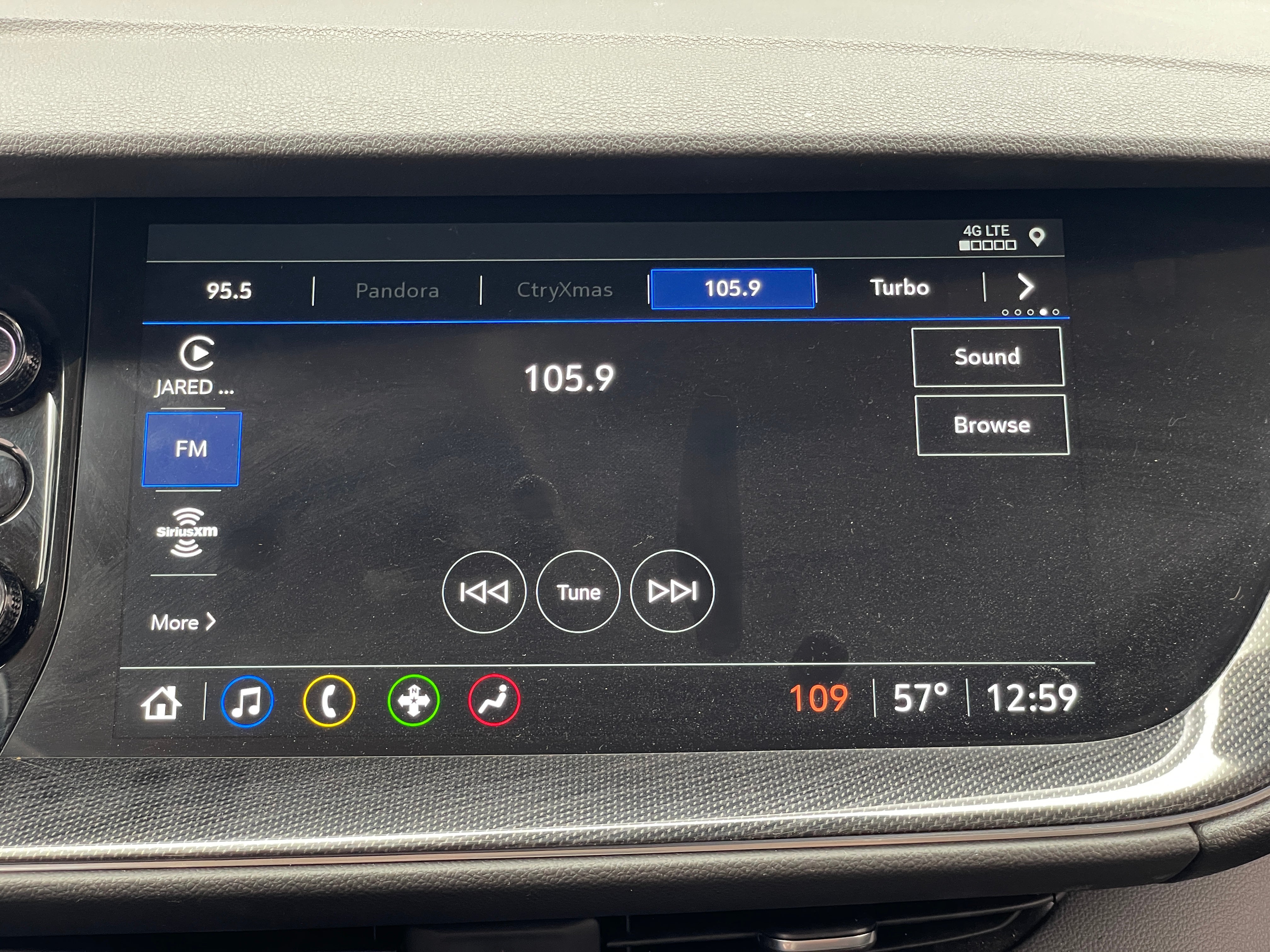 2023 Buick Envision Preferred 4