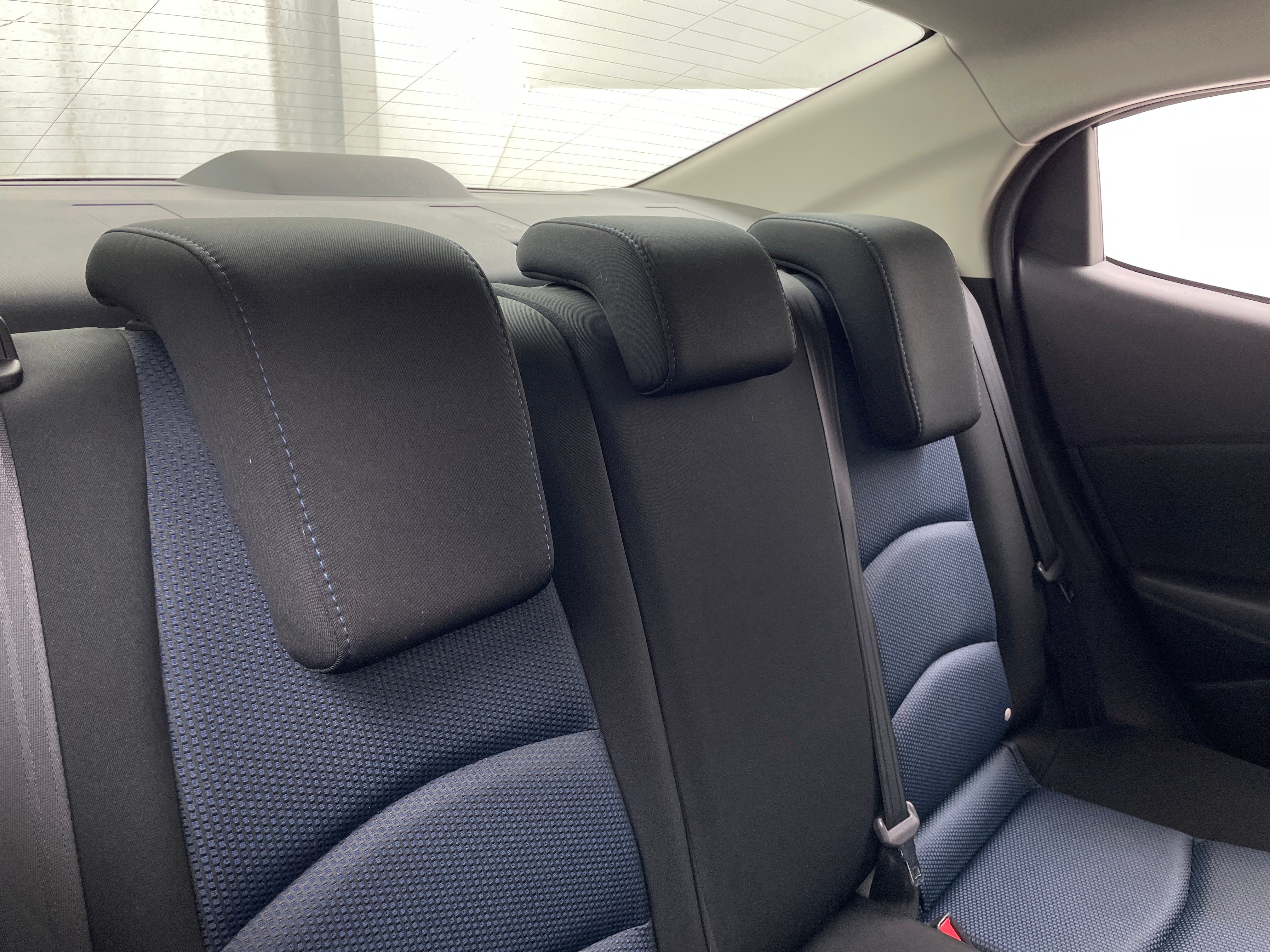 2017 Toyota Yaris iA Base 6