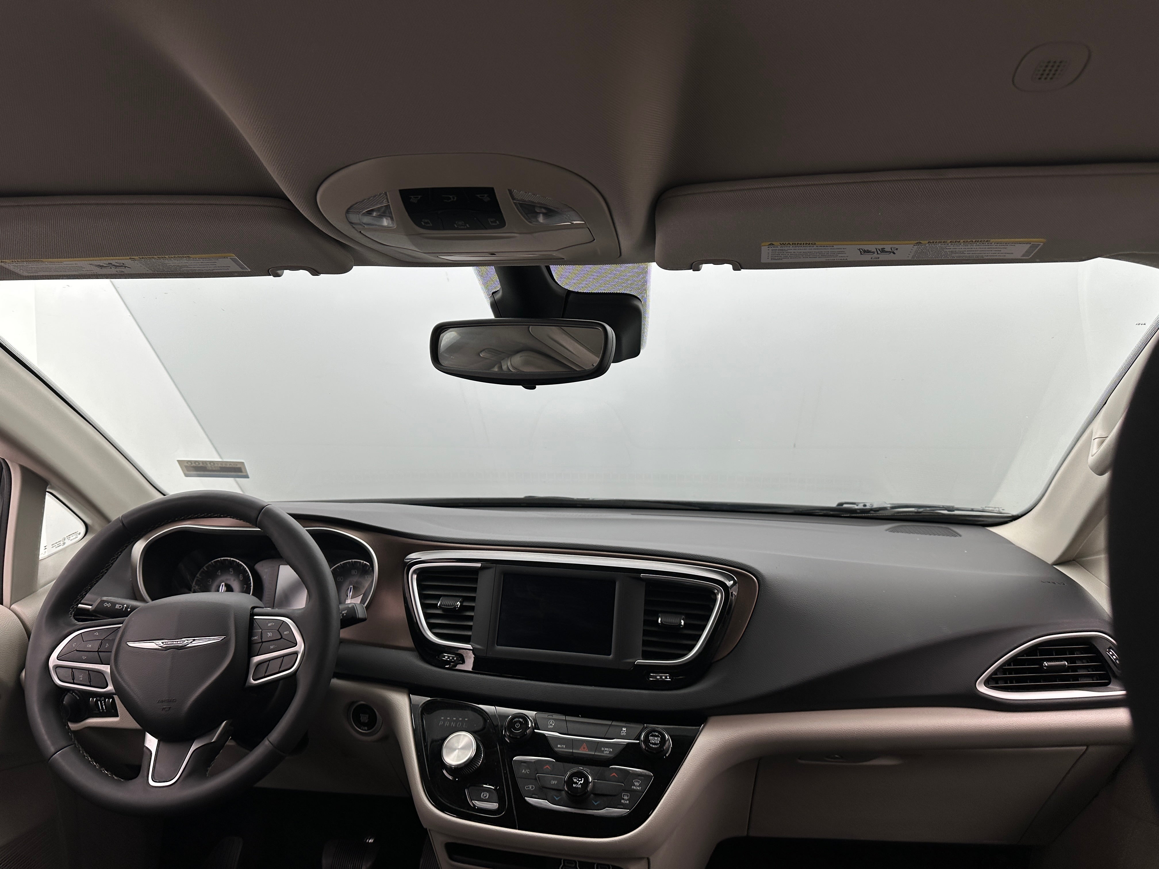 2024 Chrysler Voyager LX 3