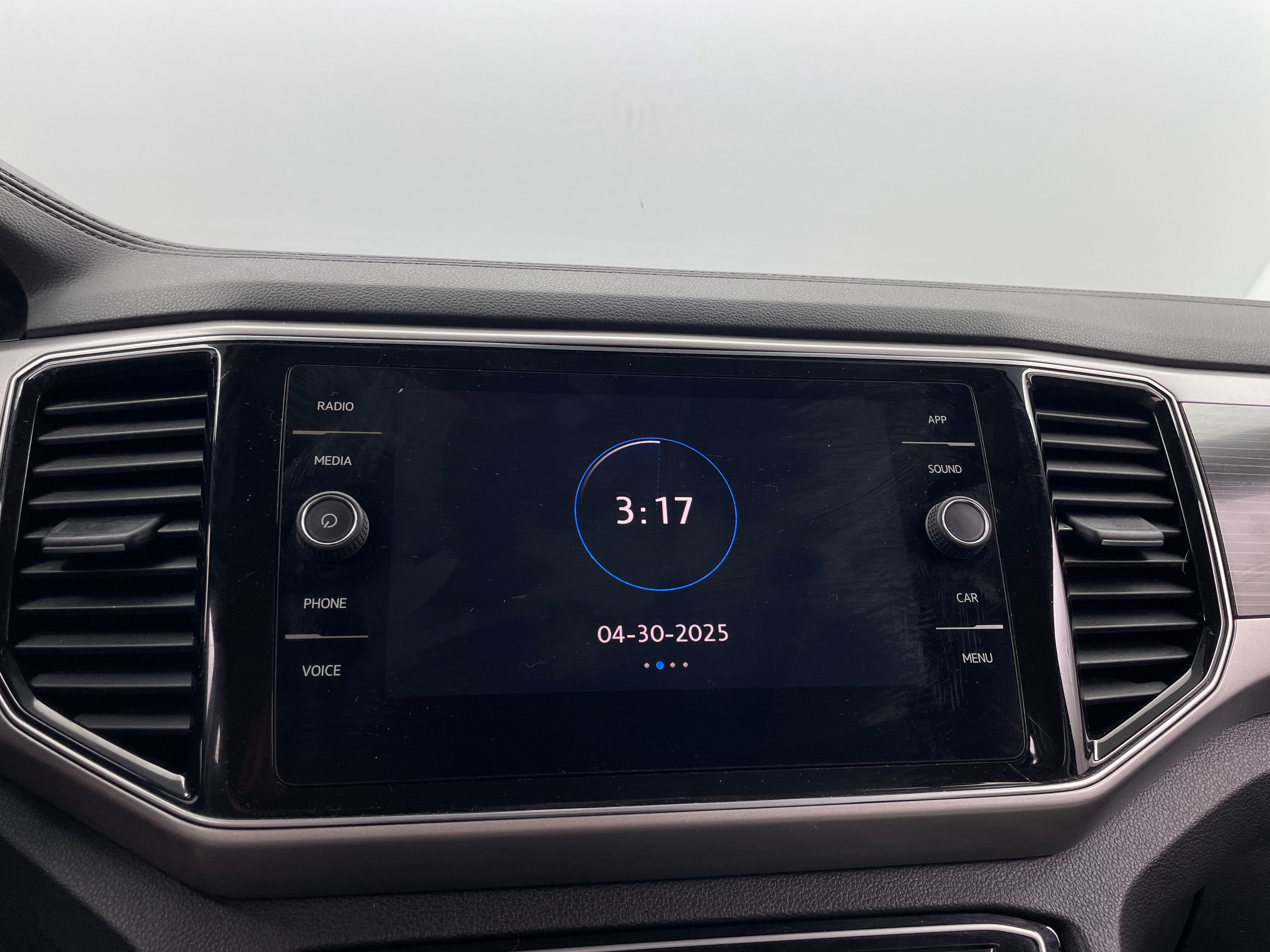 2018 Volkswagen Atlas SEL 3