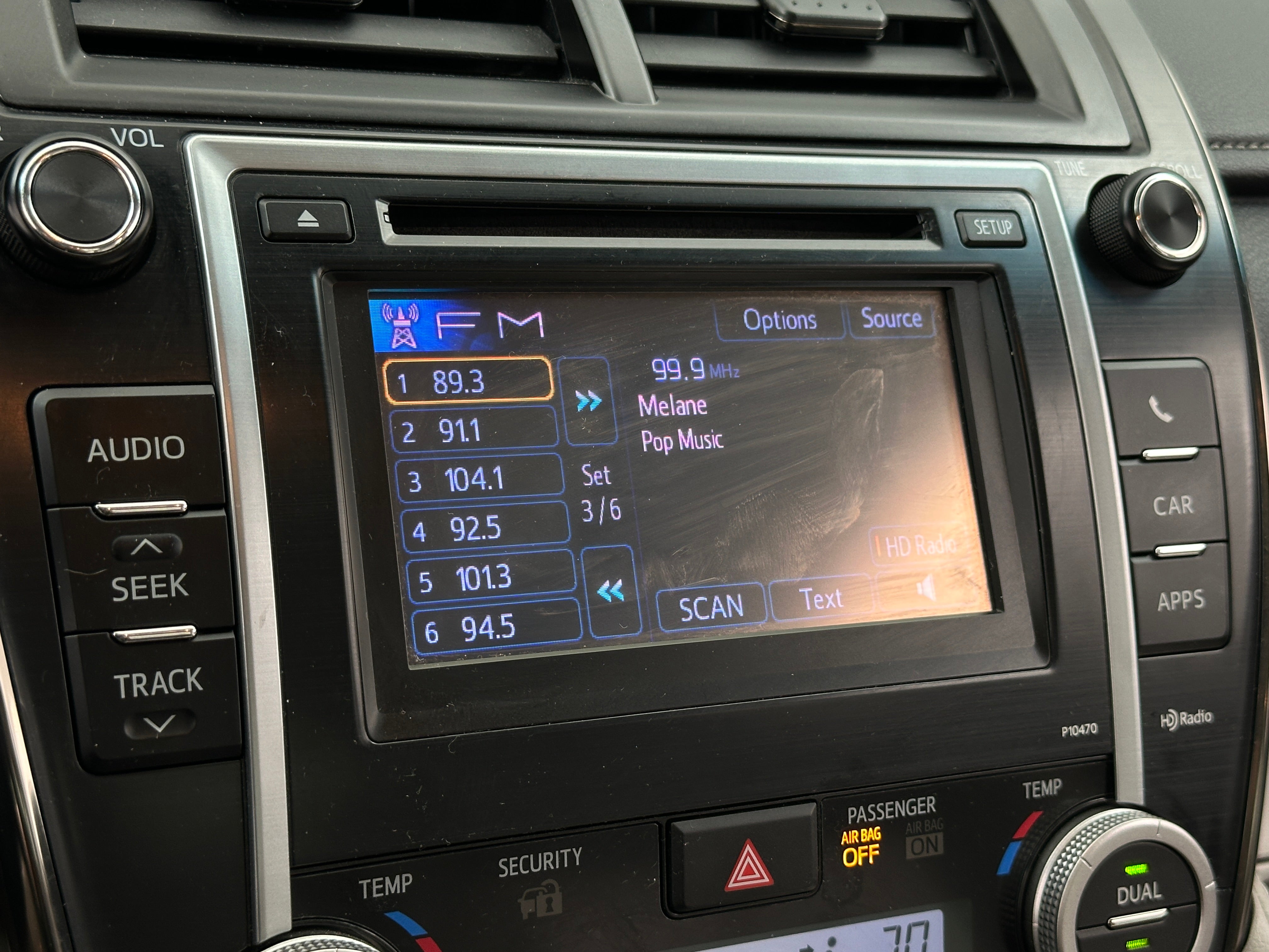 2013 Toyota Camry XLE 3