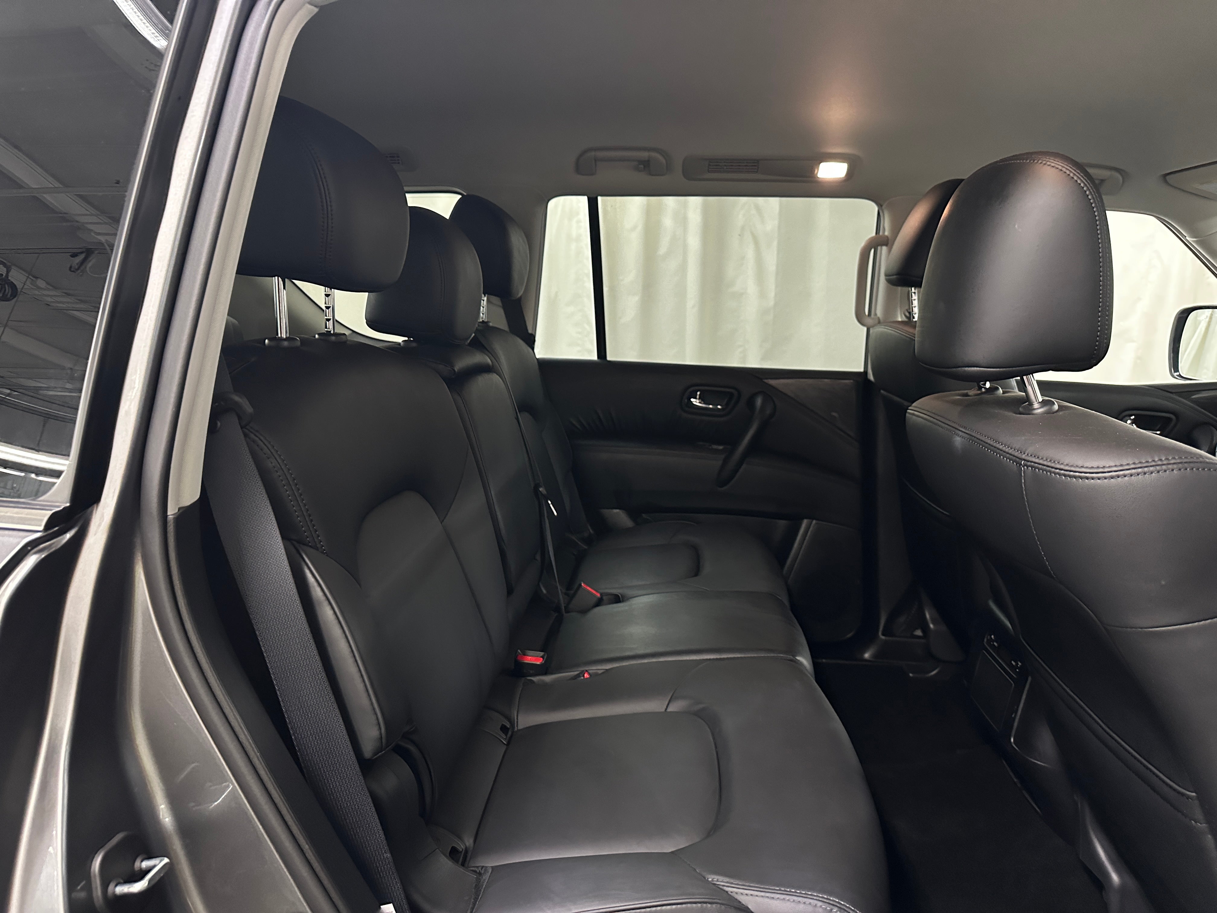 2023 Nissan Armada SV 5