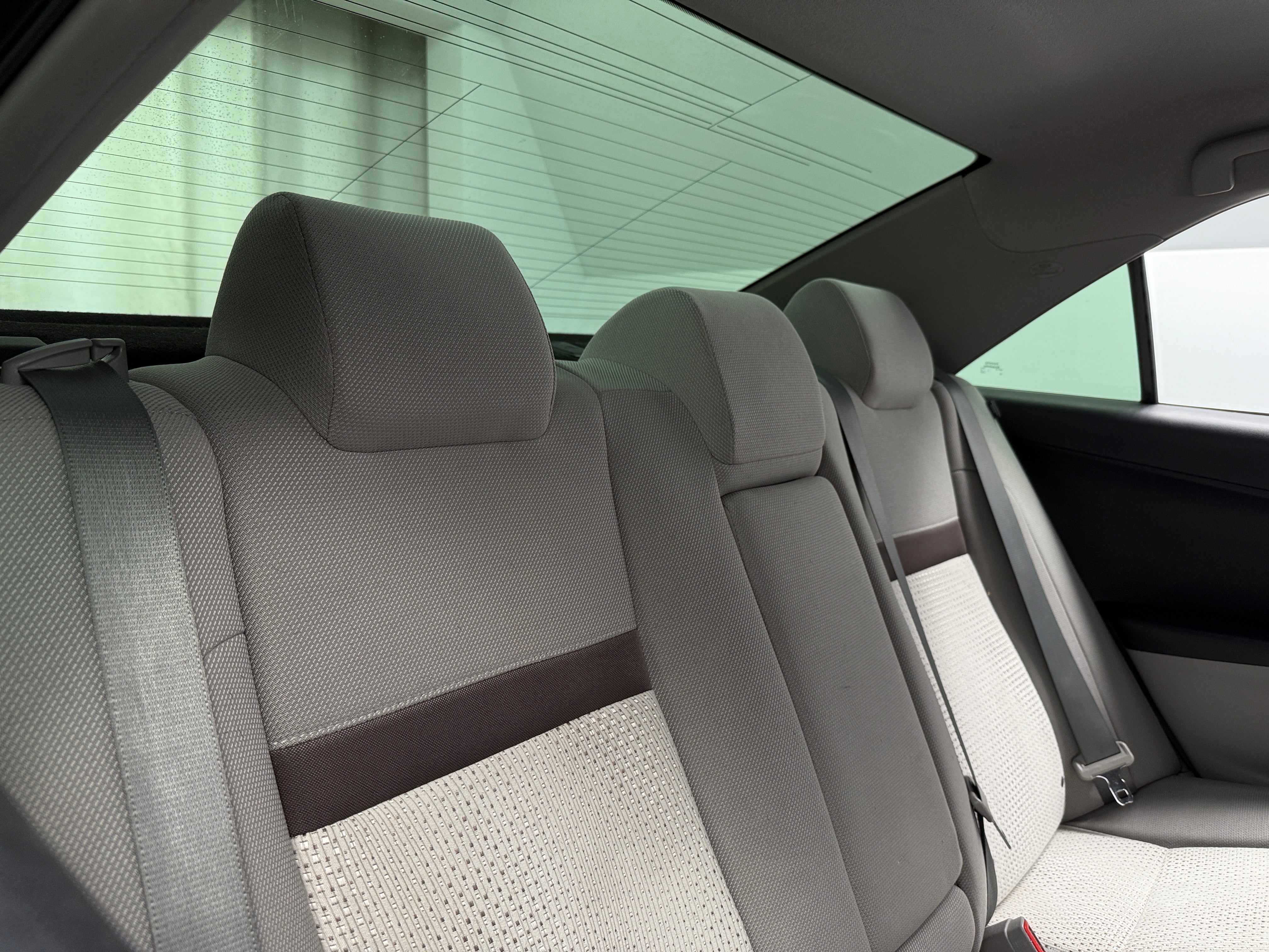 2012 Toyota Camry LE 6