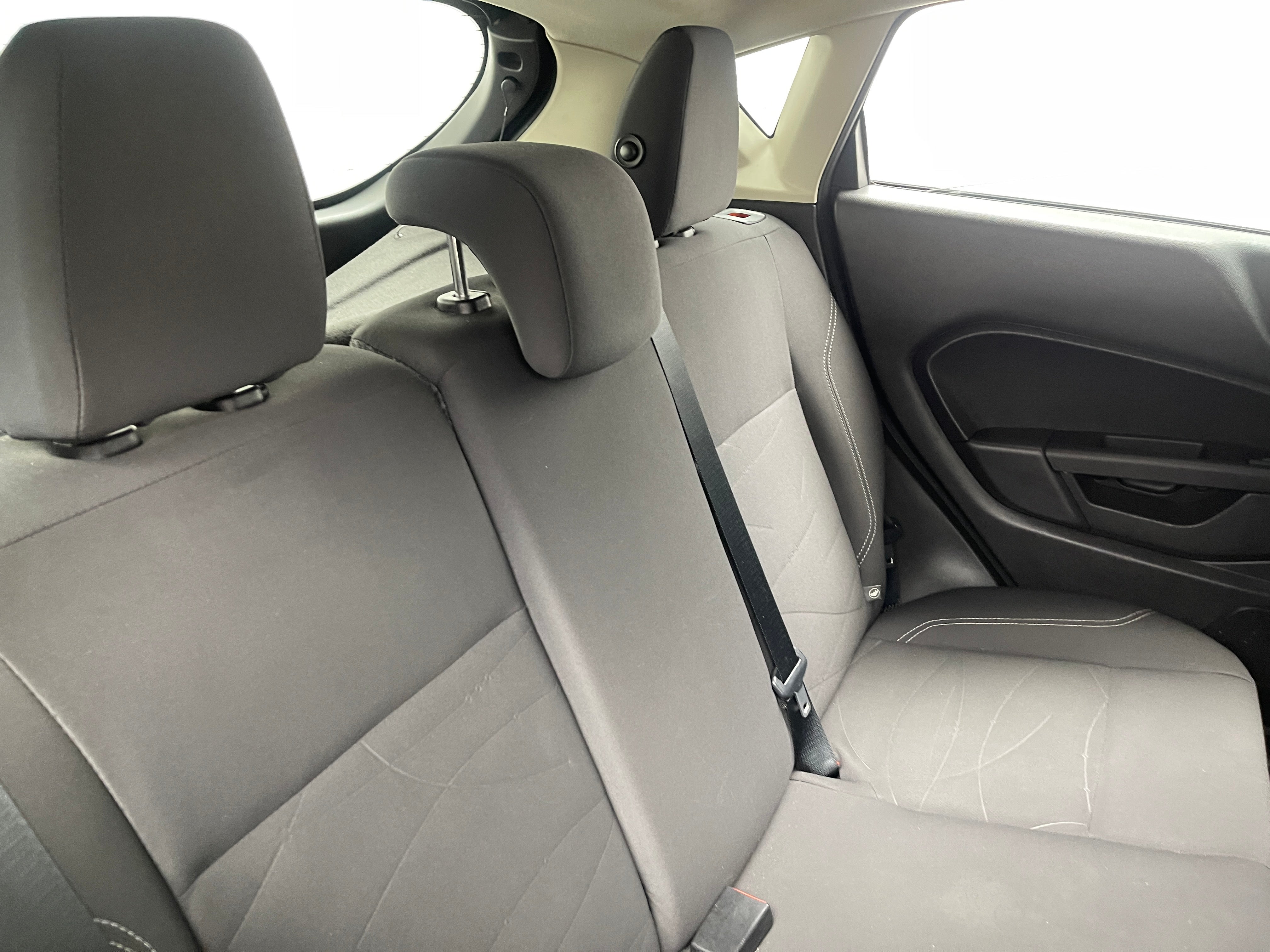 2019 Ford Fiesta SE 6