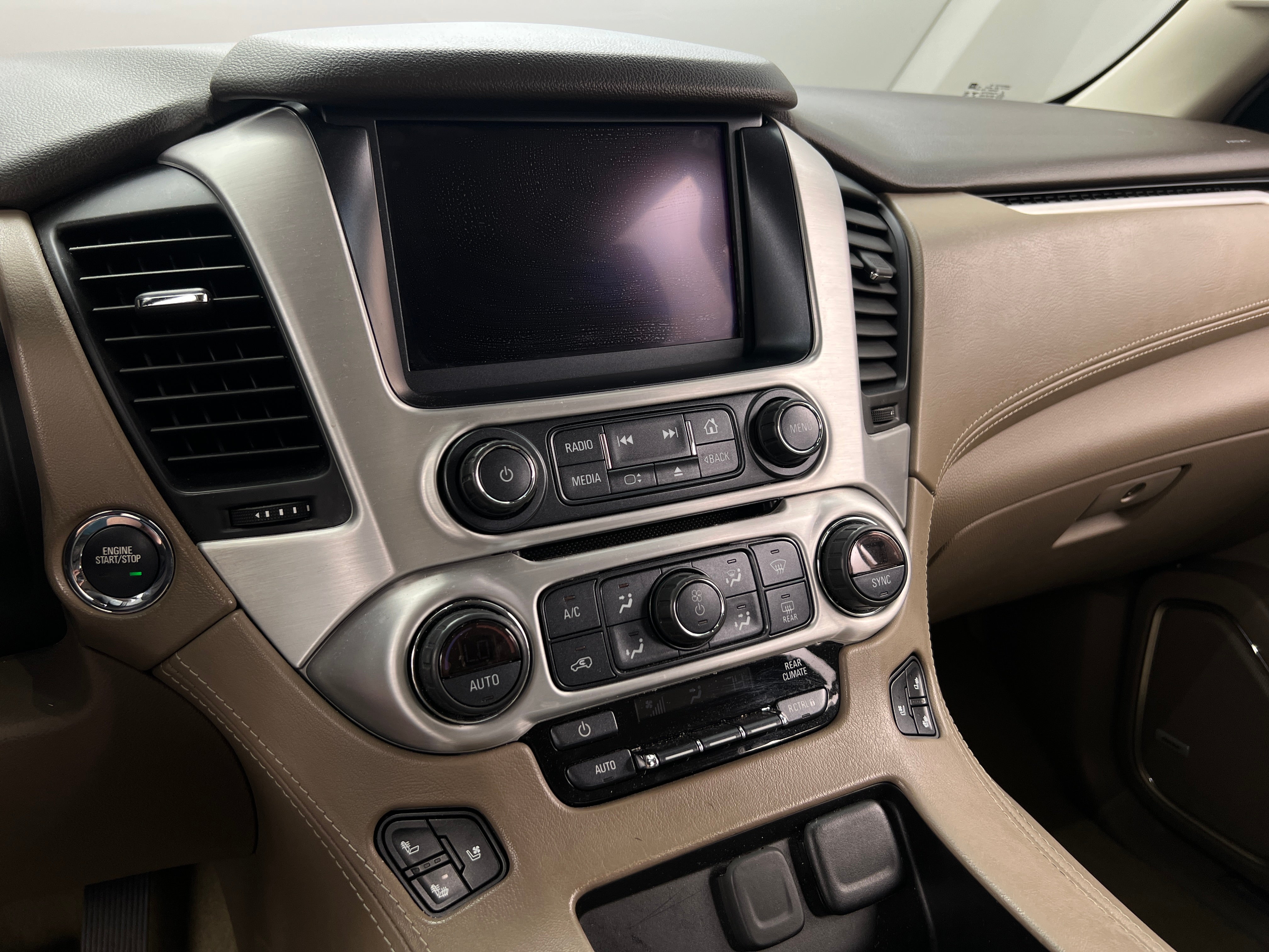 2018 GMC Yukon SLT 3