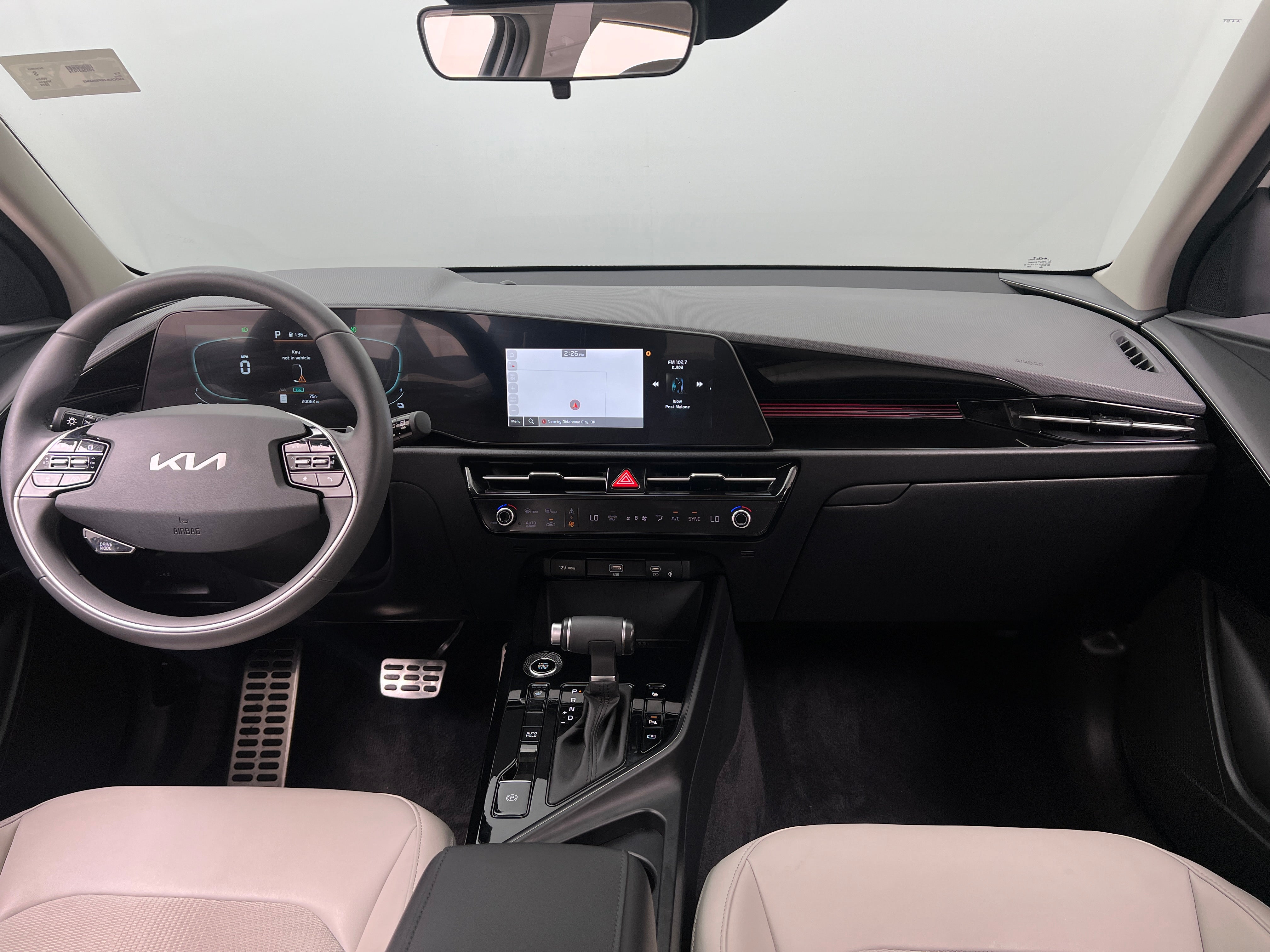 2023 Kia Niro EX Touring 2
