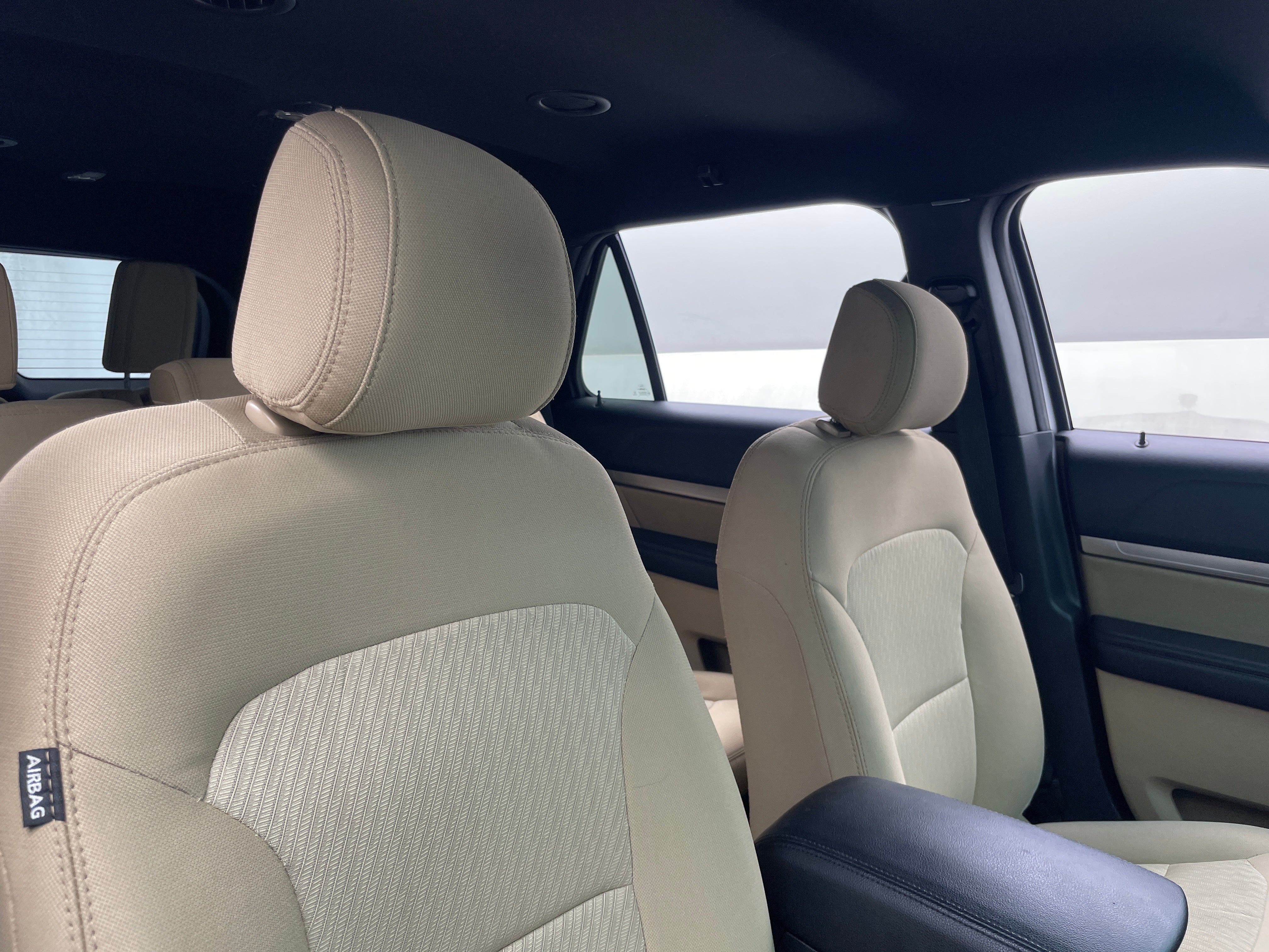 2017 Ford Explorer Base 2