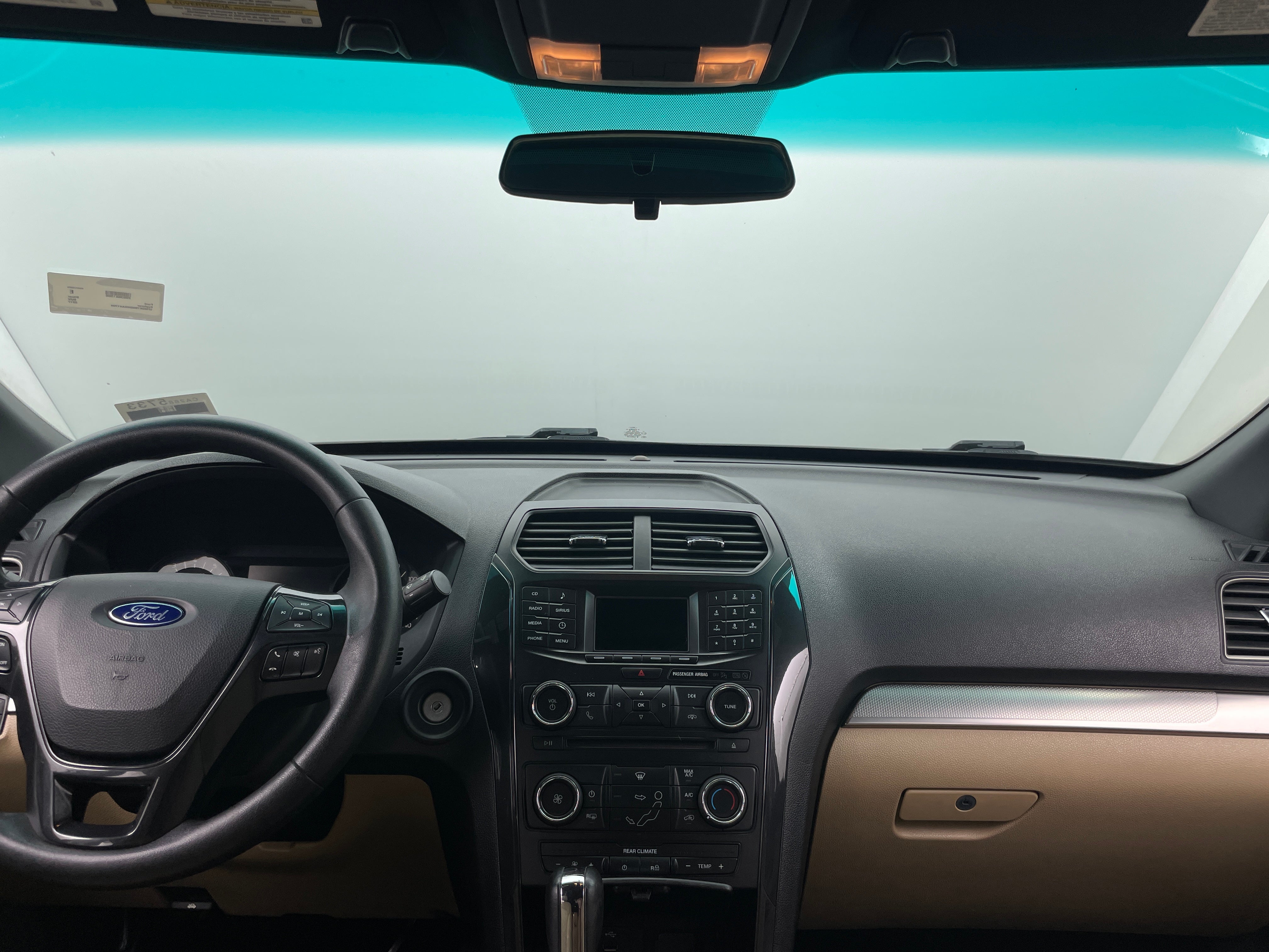 2017 Ford Explorer Base 3