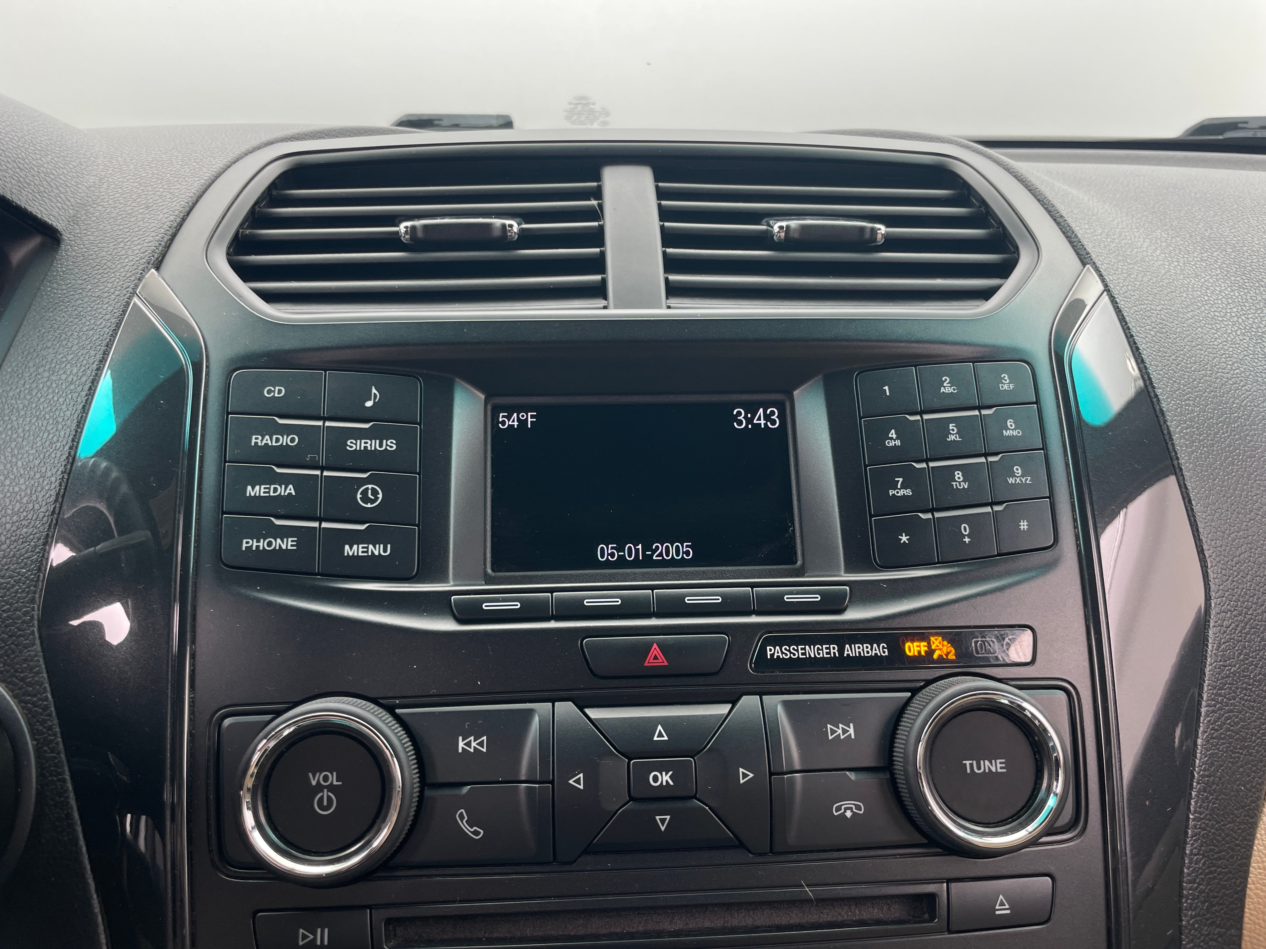 2017 Ford Explorer Base 4