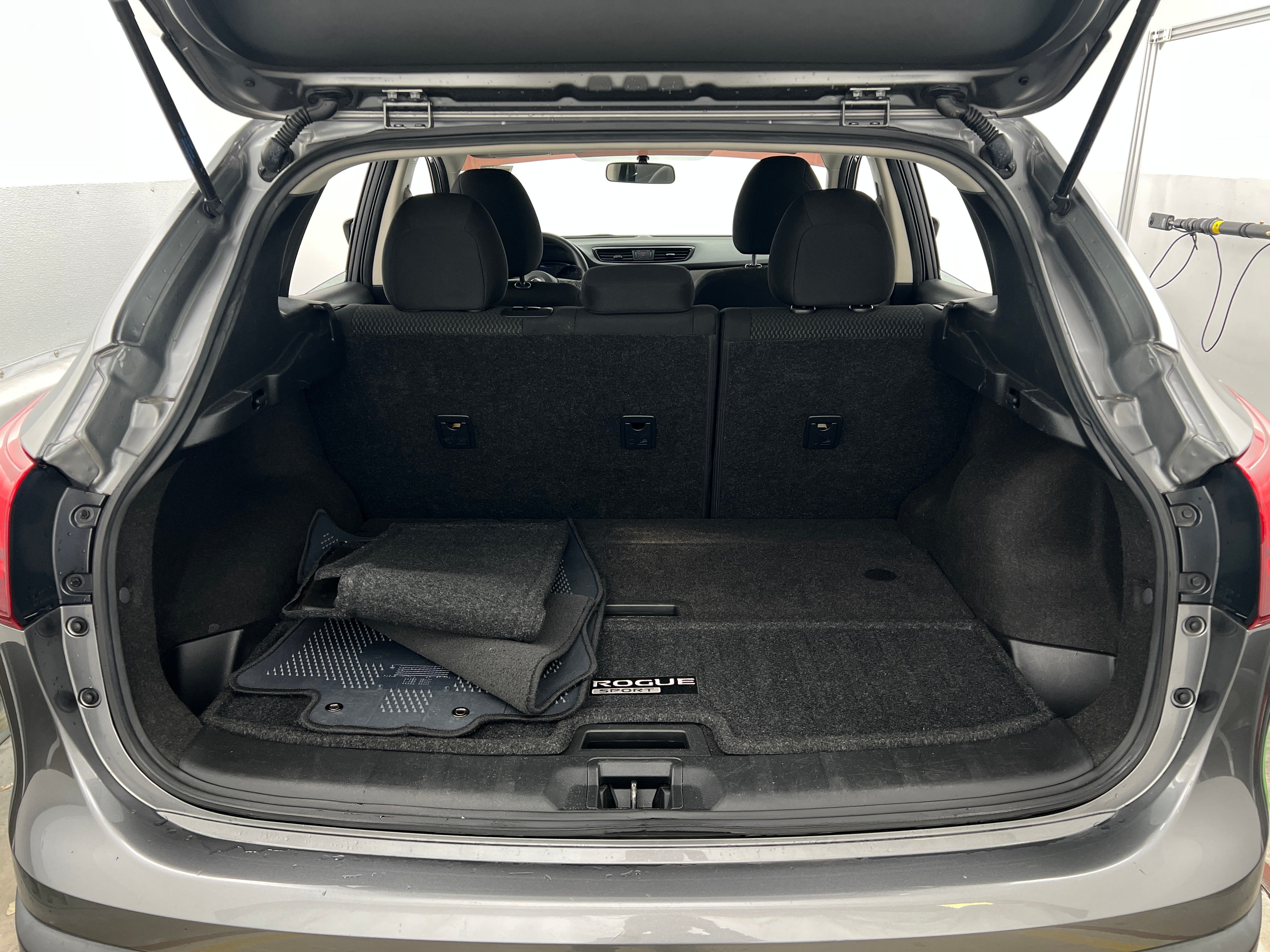 2019 Nissan Rogue Sport S 7