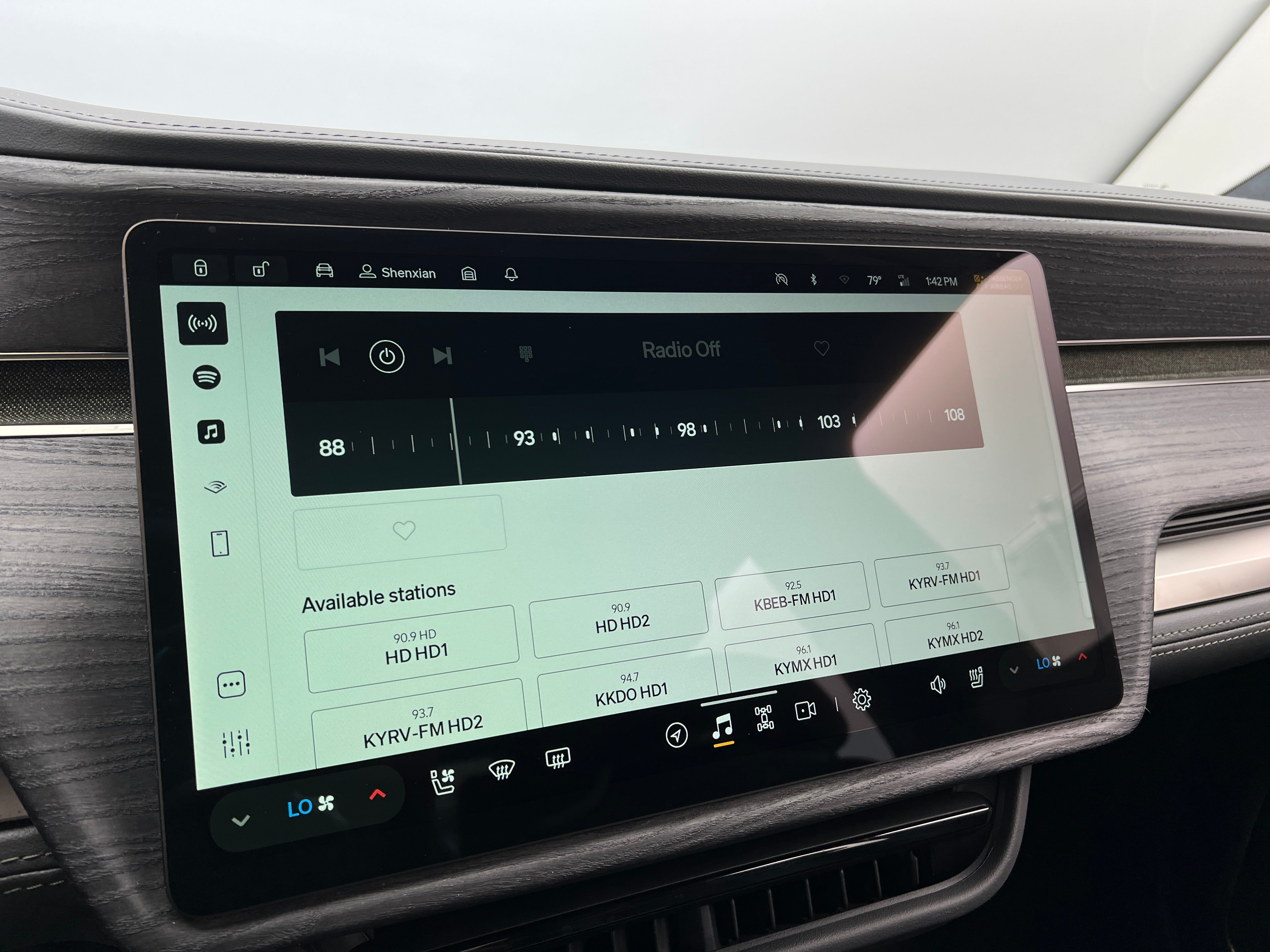 2023 Rivian R1T Adventure 3