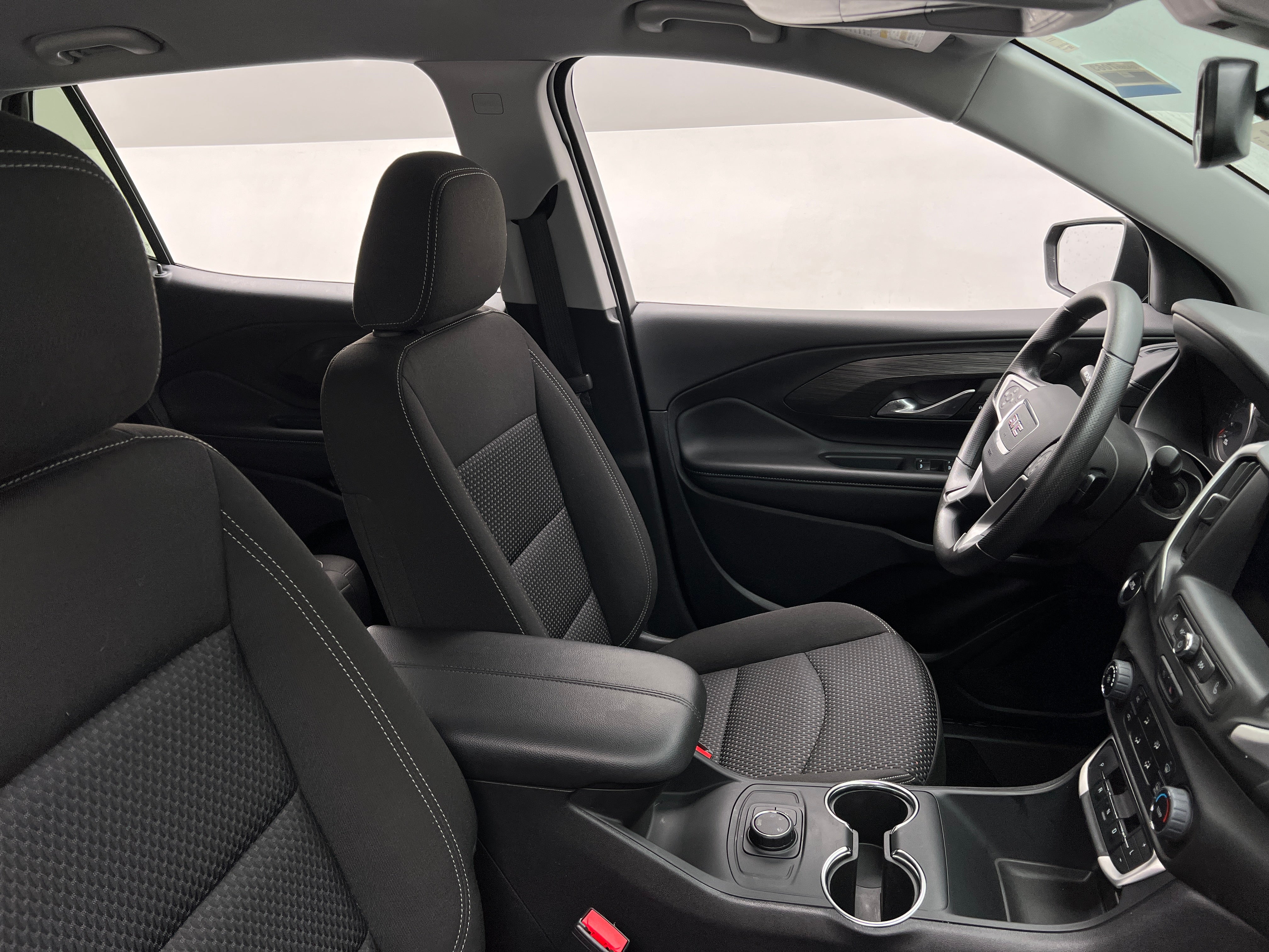 2024 GMC Terrain SLE 2