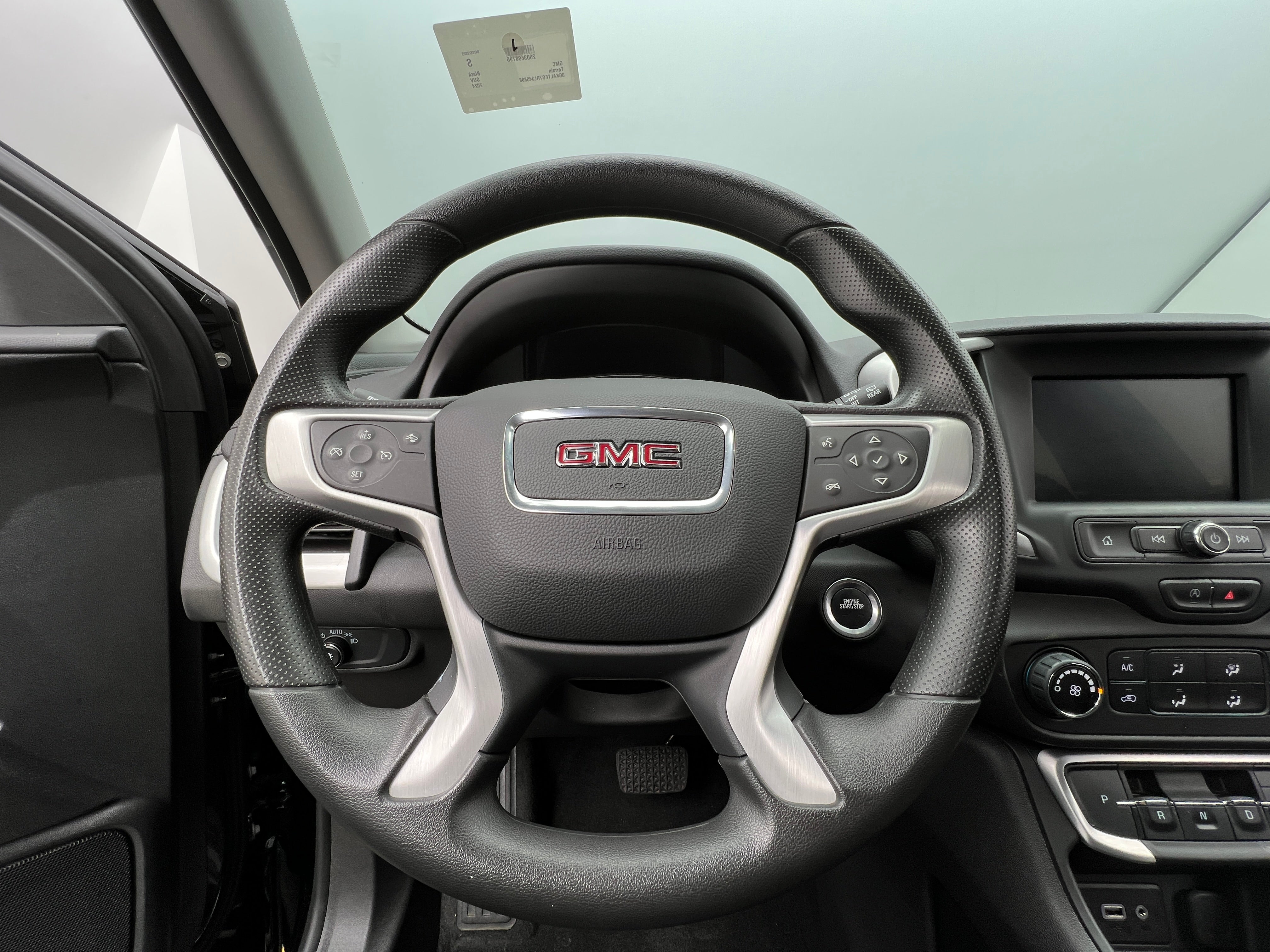 2024 GMC Terrain SLE 5
