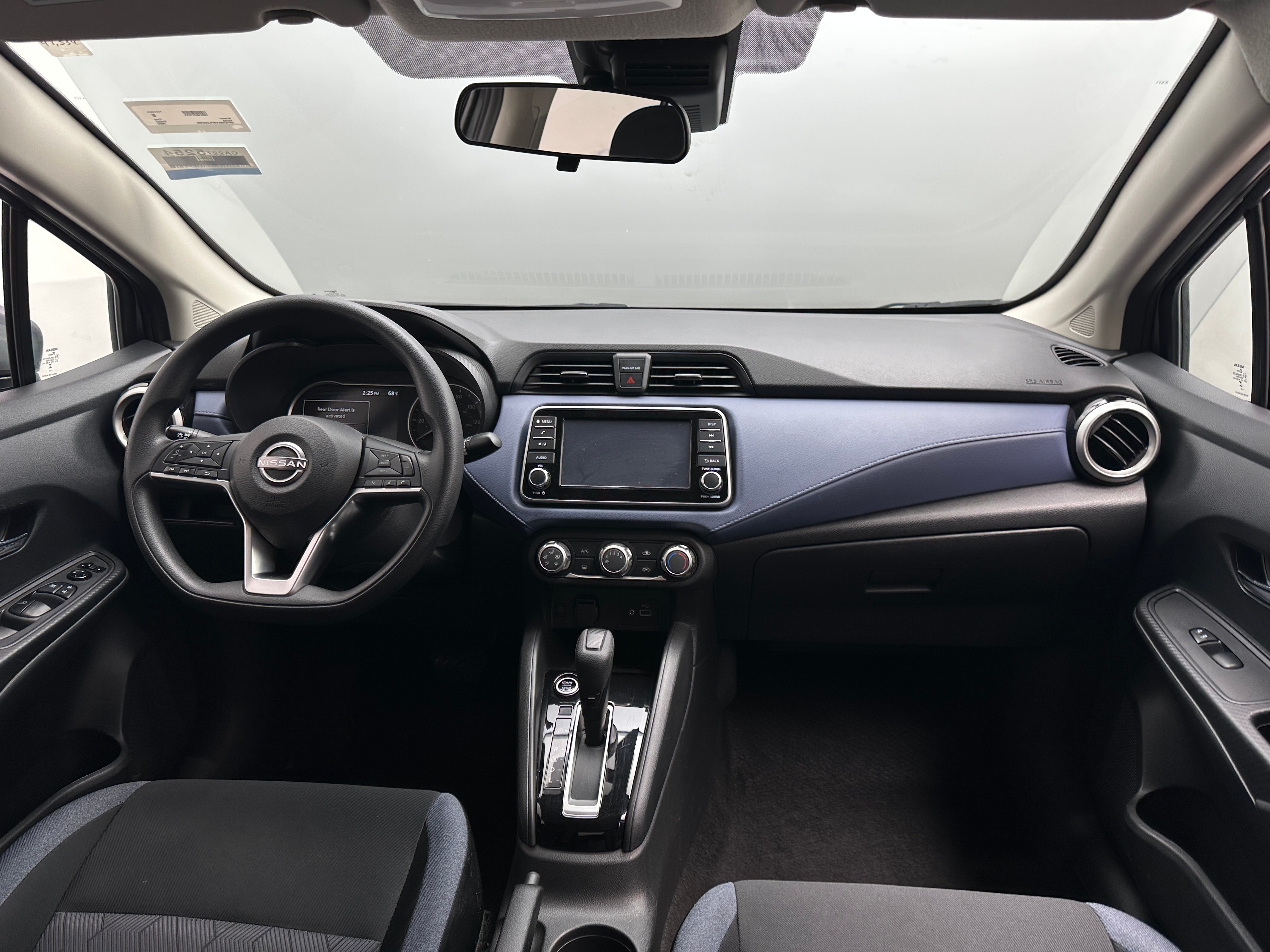 2023 Nissan Versa SV 3