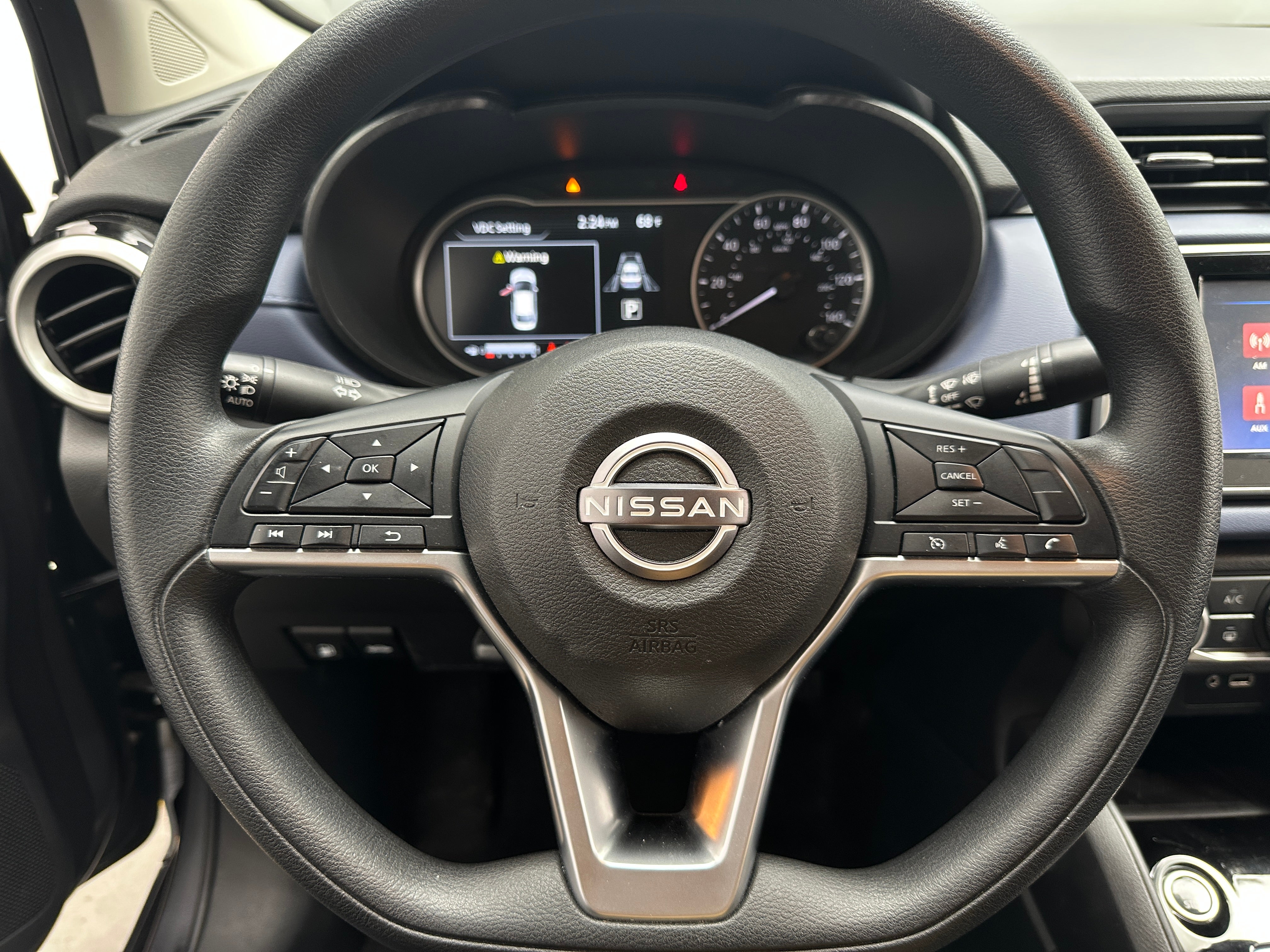 2023 Nissan Versa SV 5