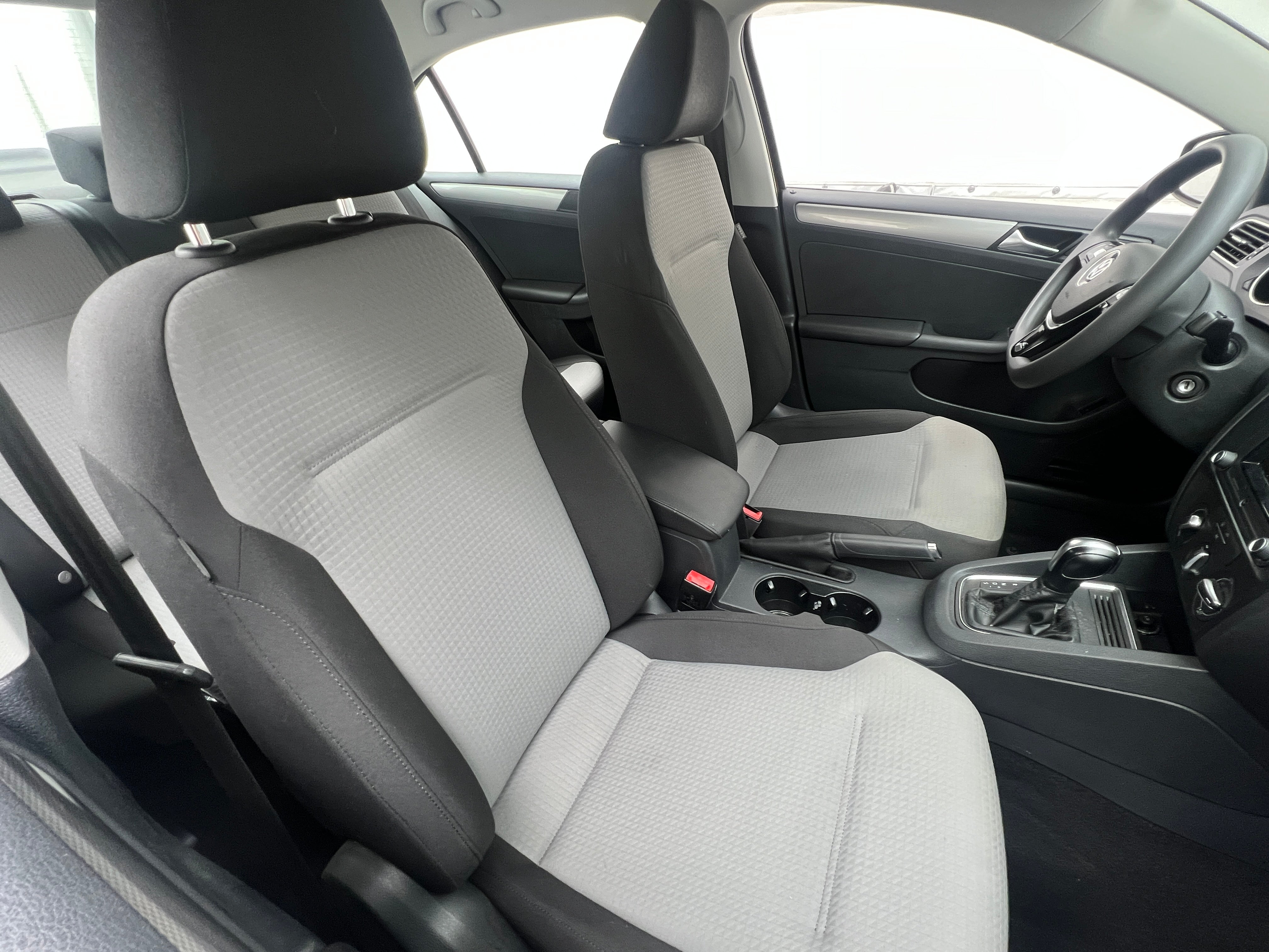 2017 Volkswagen Jetta S 2
