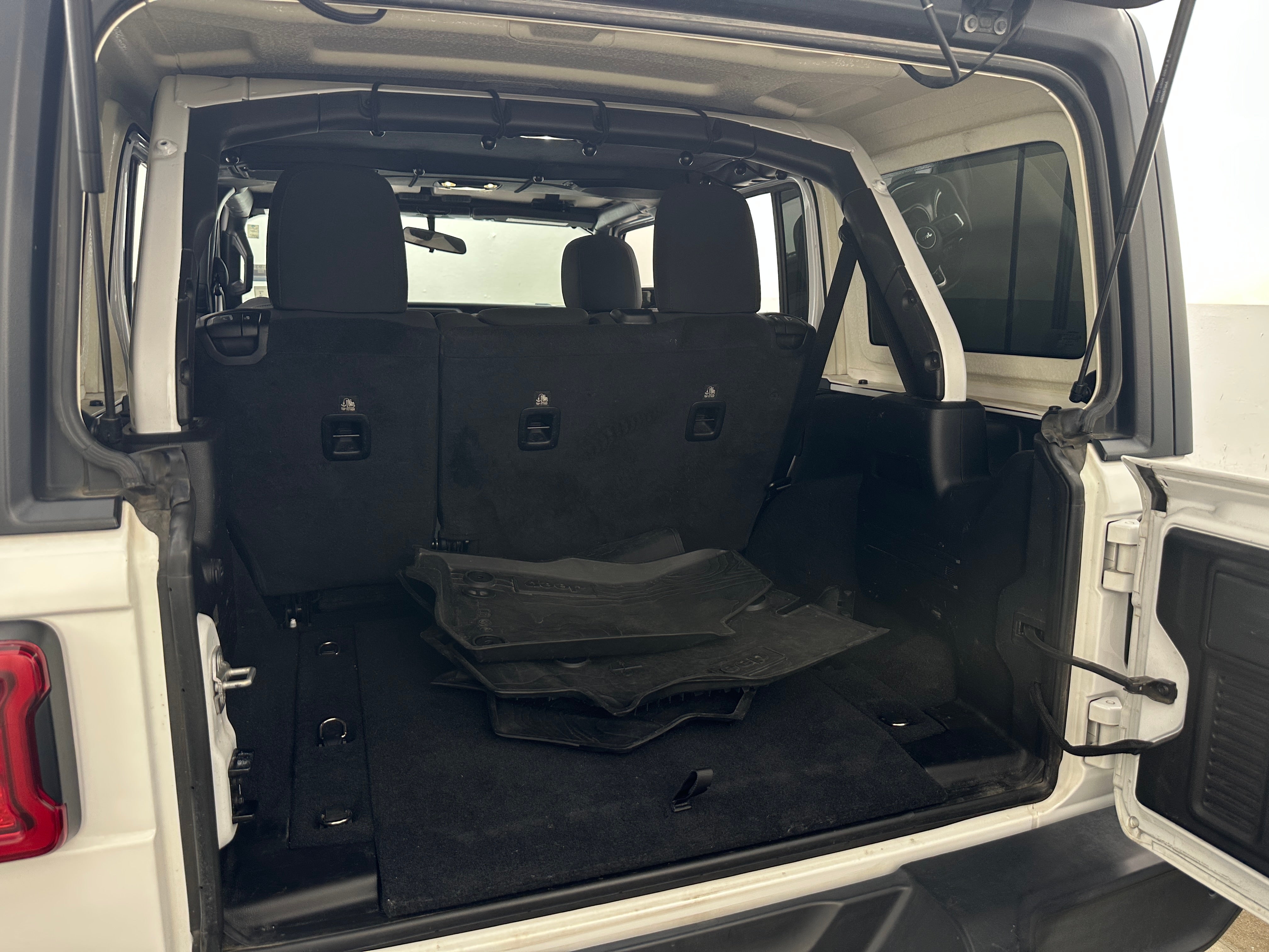 2019 Jeep Wrangler Unlimited Sahara 7