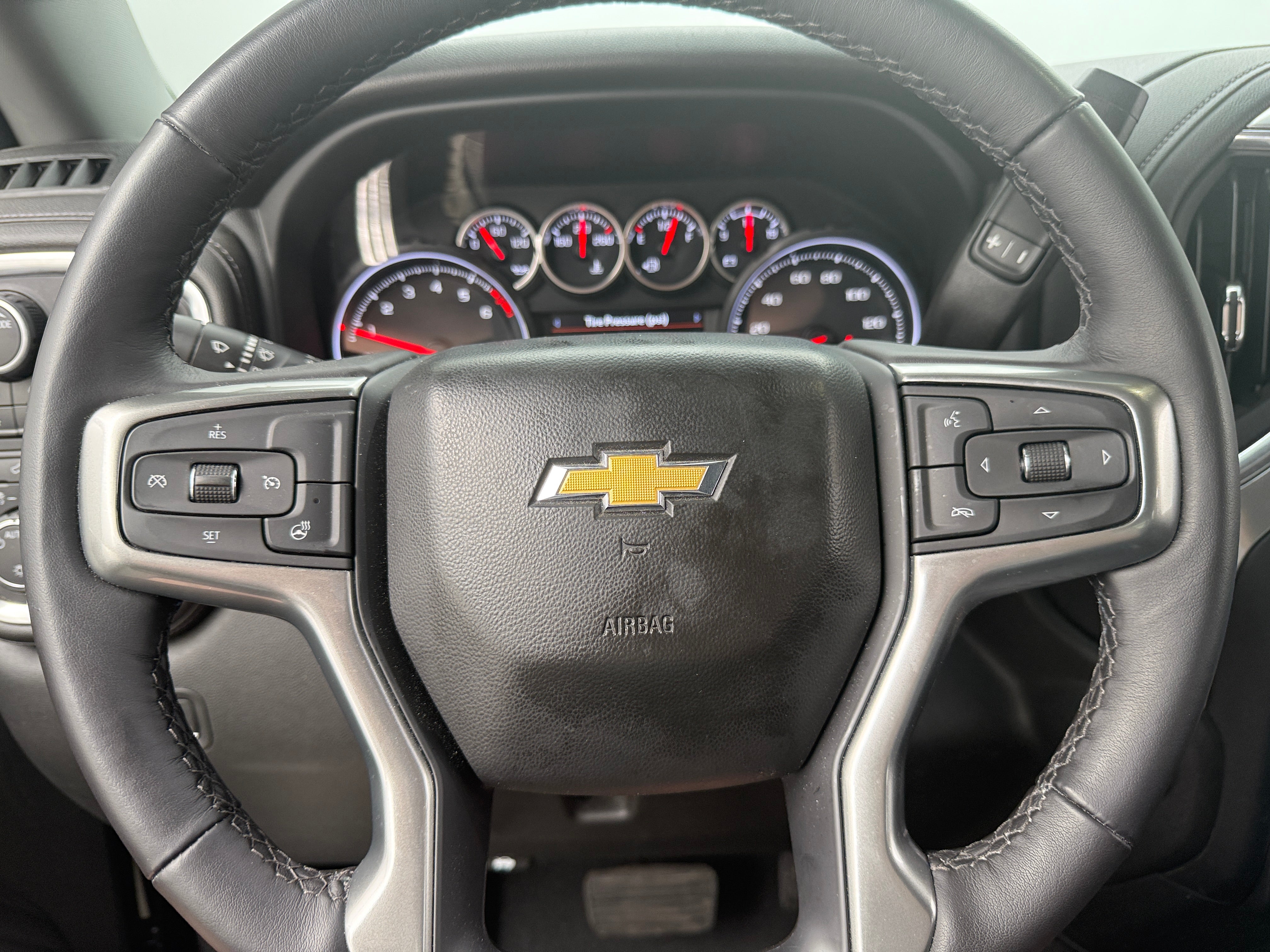 2022 Chevrolet Silverado 1500 Limited LT 5