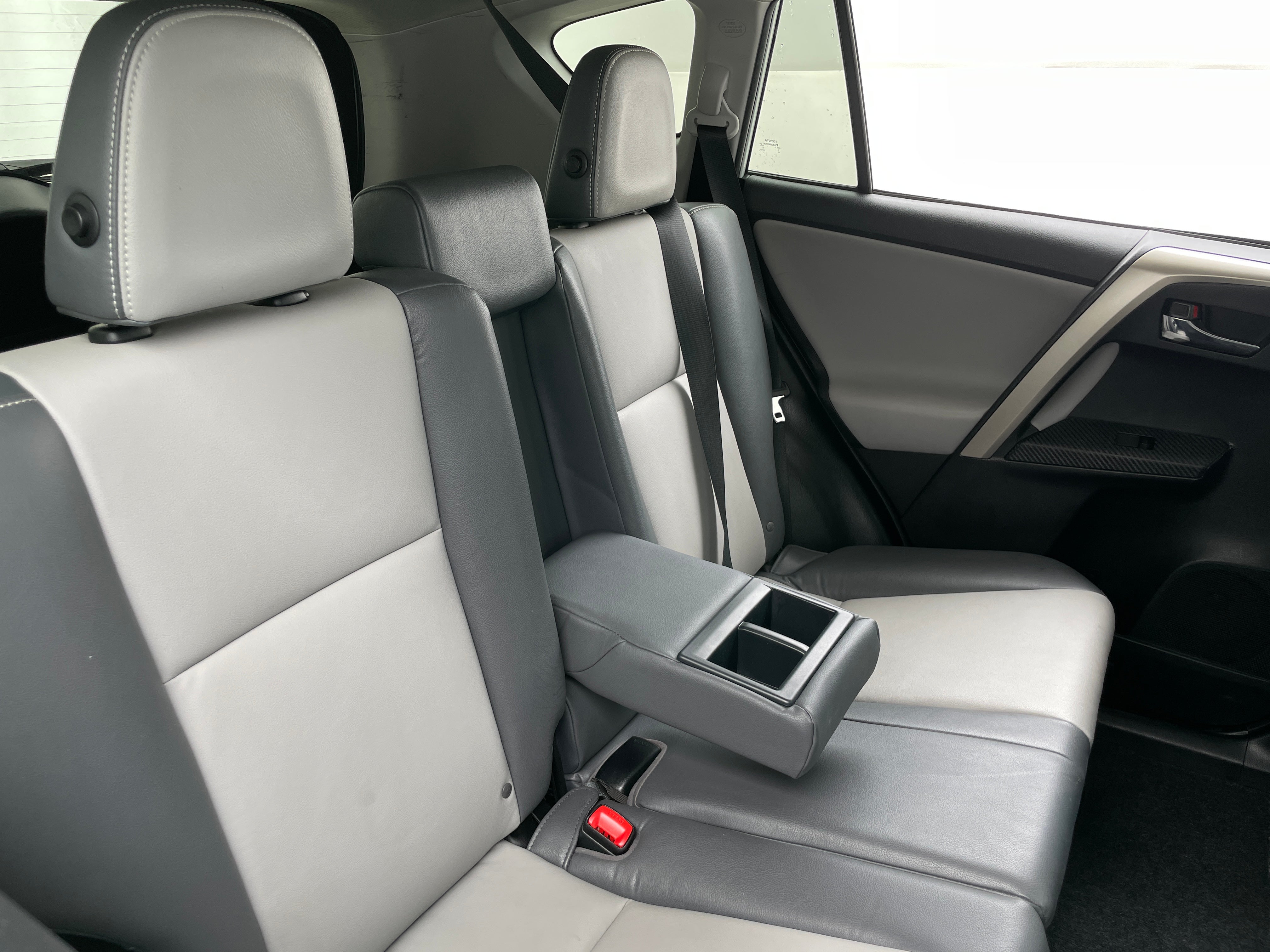 2014 Toyota RAV4 Limited 5