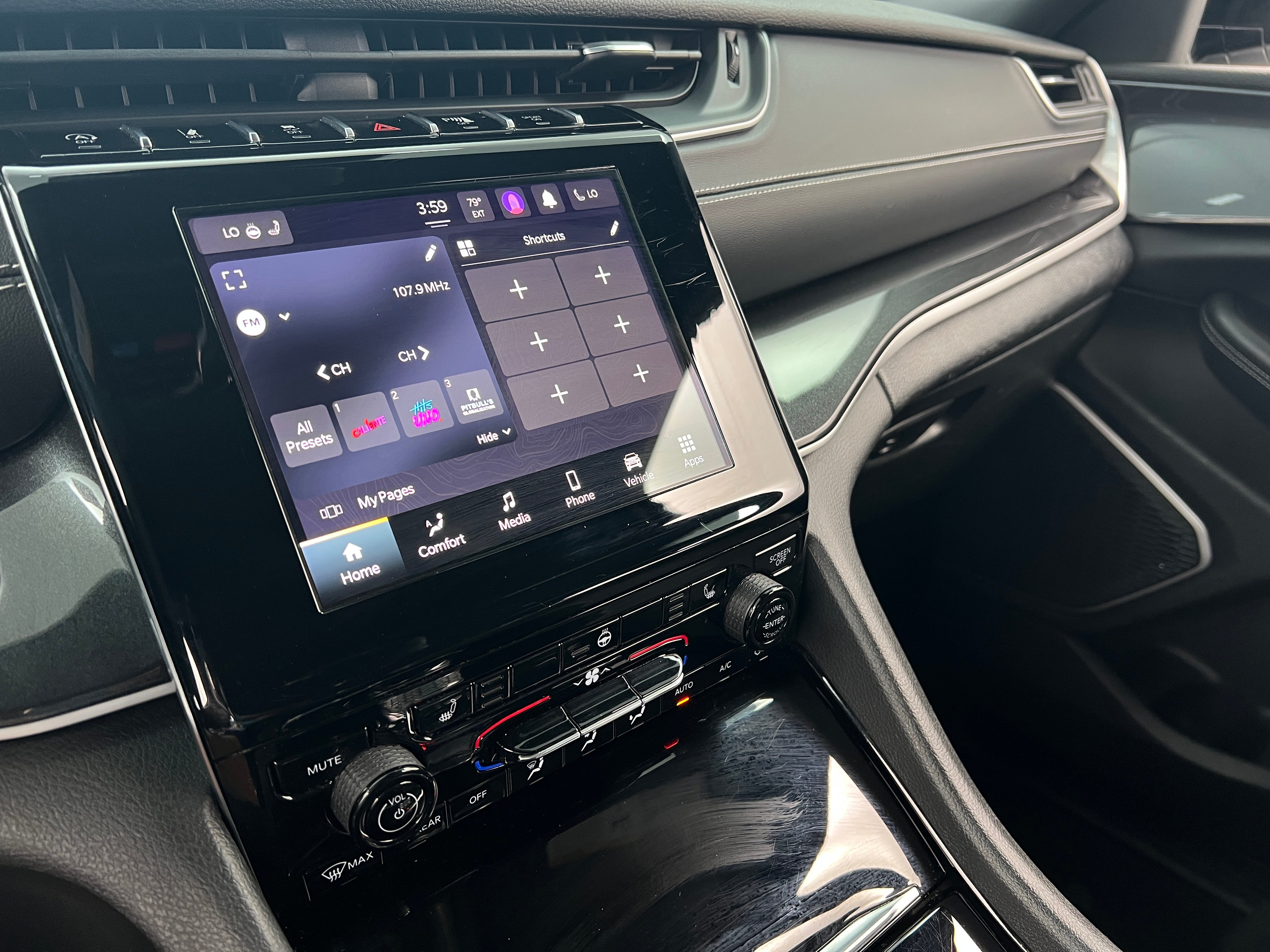 2022 Jeep Grand Cherokee L Altitude 3
