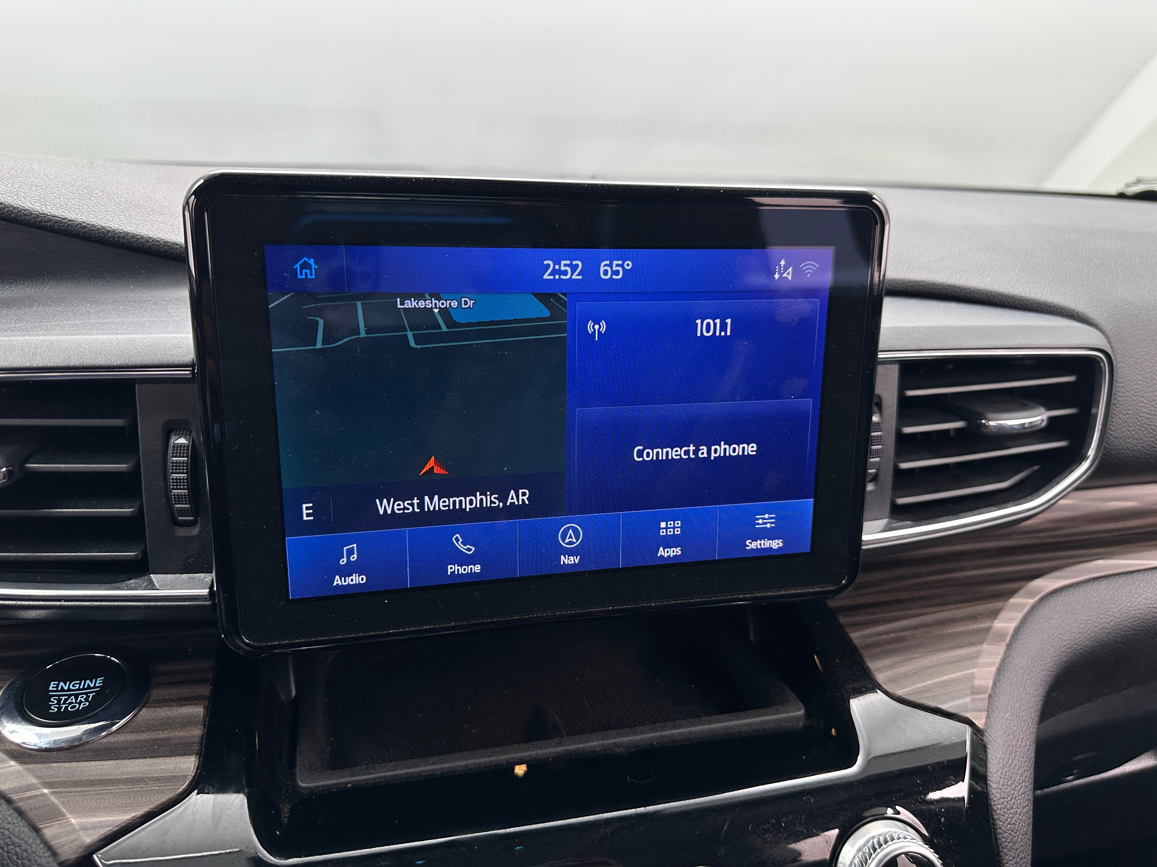 2023 Ford Explorer Limited 3