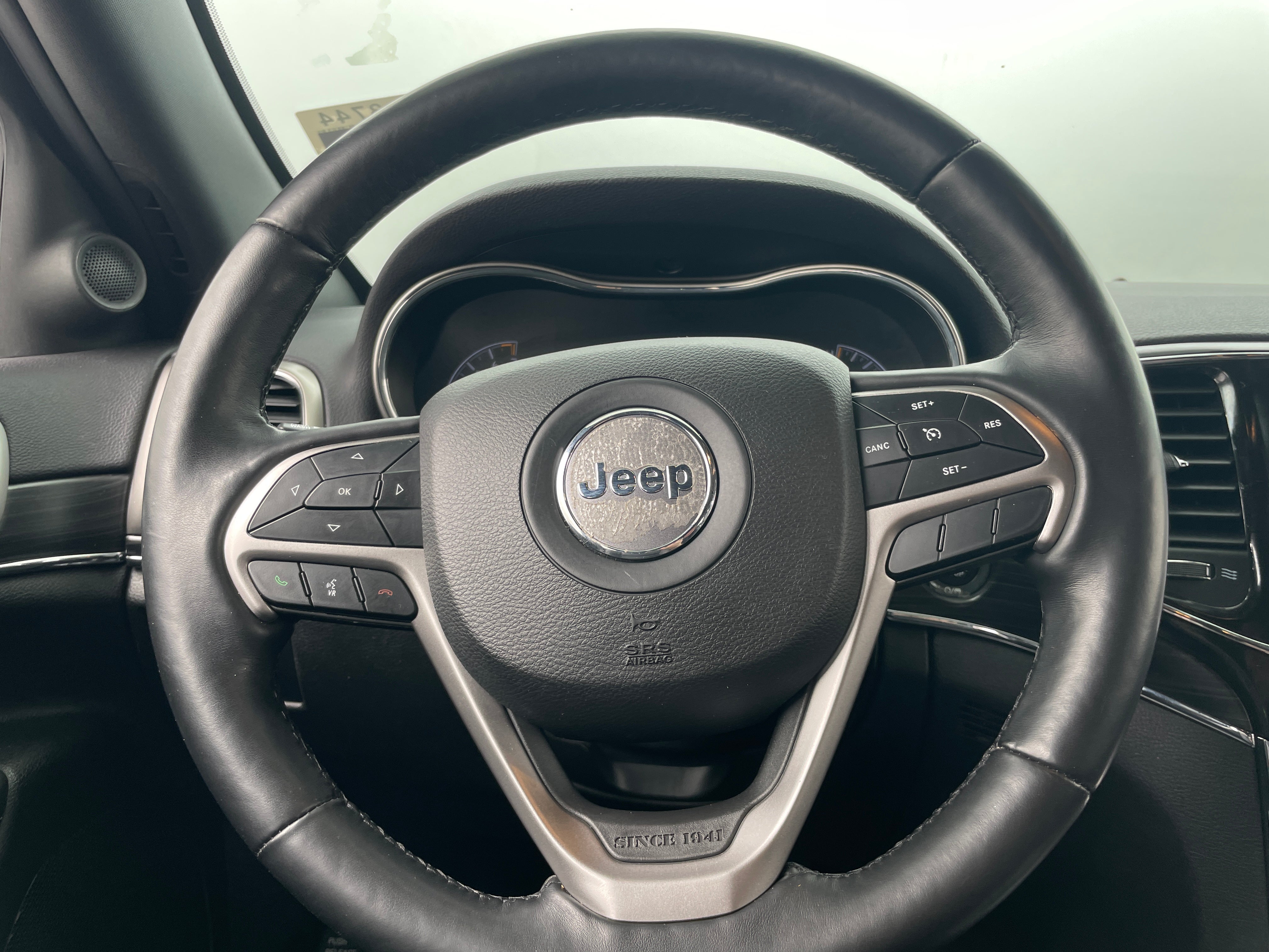 2021 Jeep Grand Cherokee Limited Edition 4