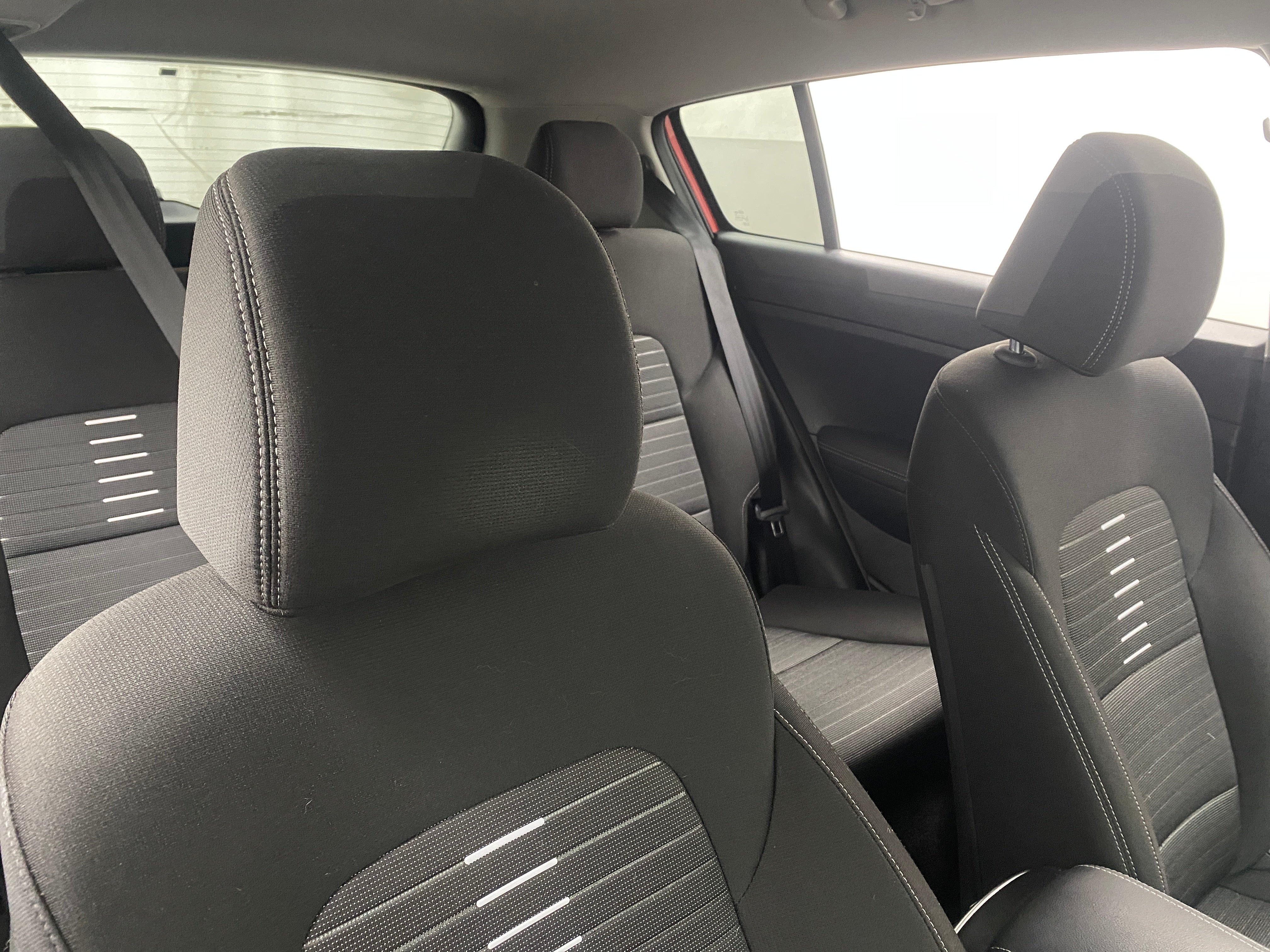 2022 Kia Sportage LX 2