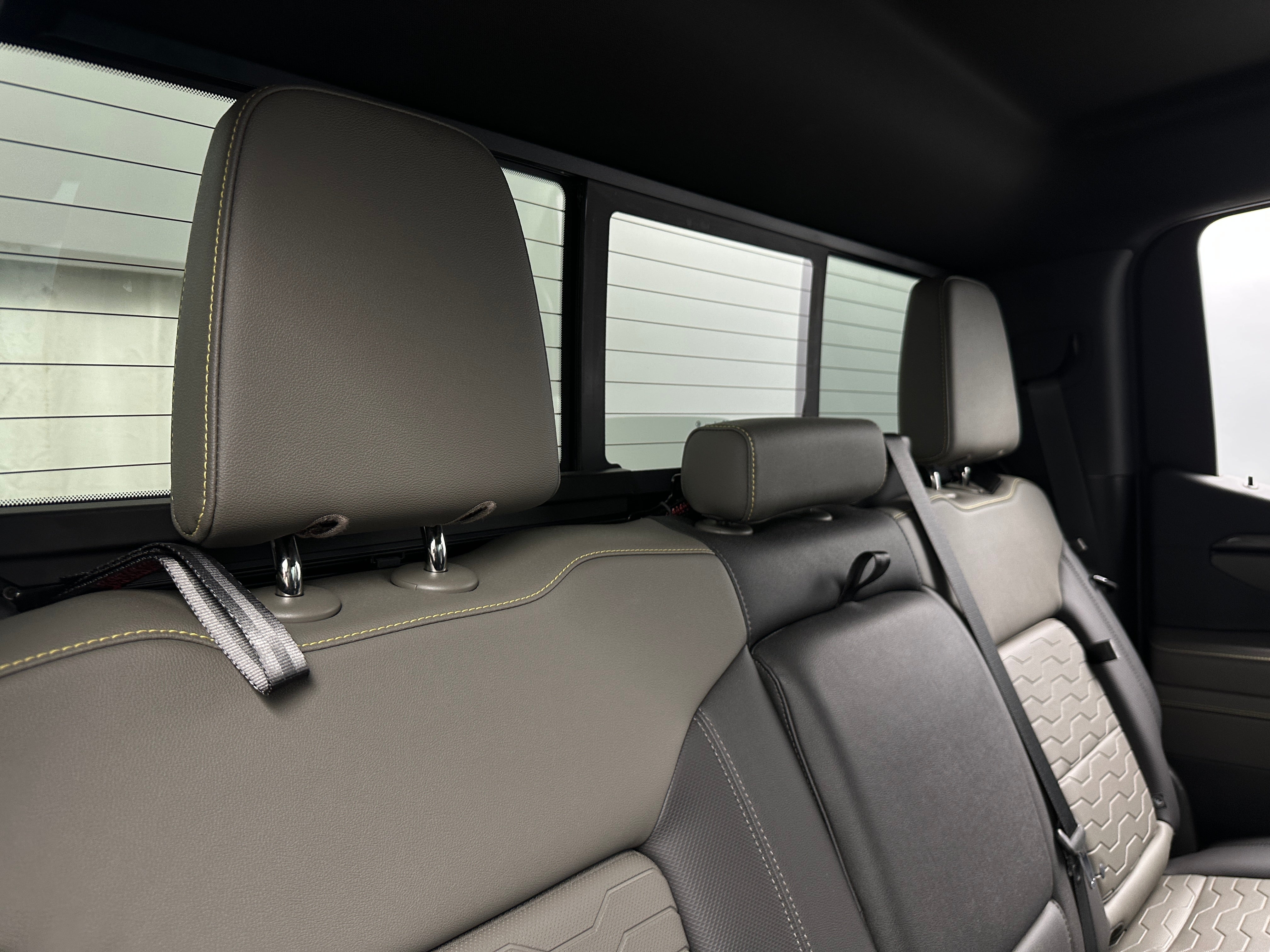 2022 Chevrolet Silverado 1500 ZR2 5