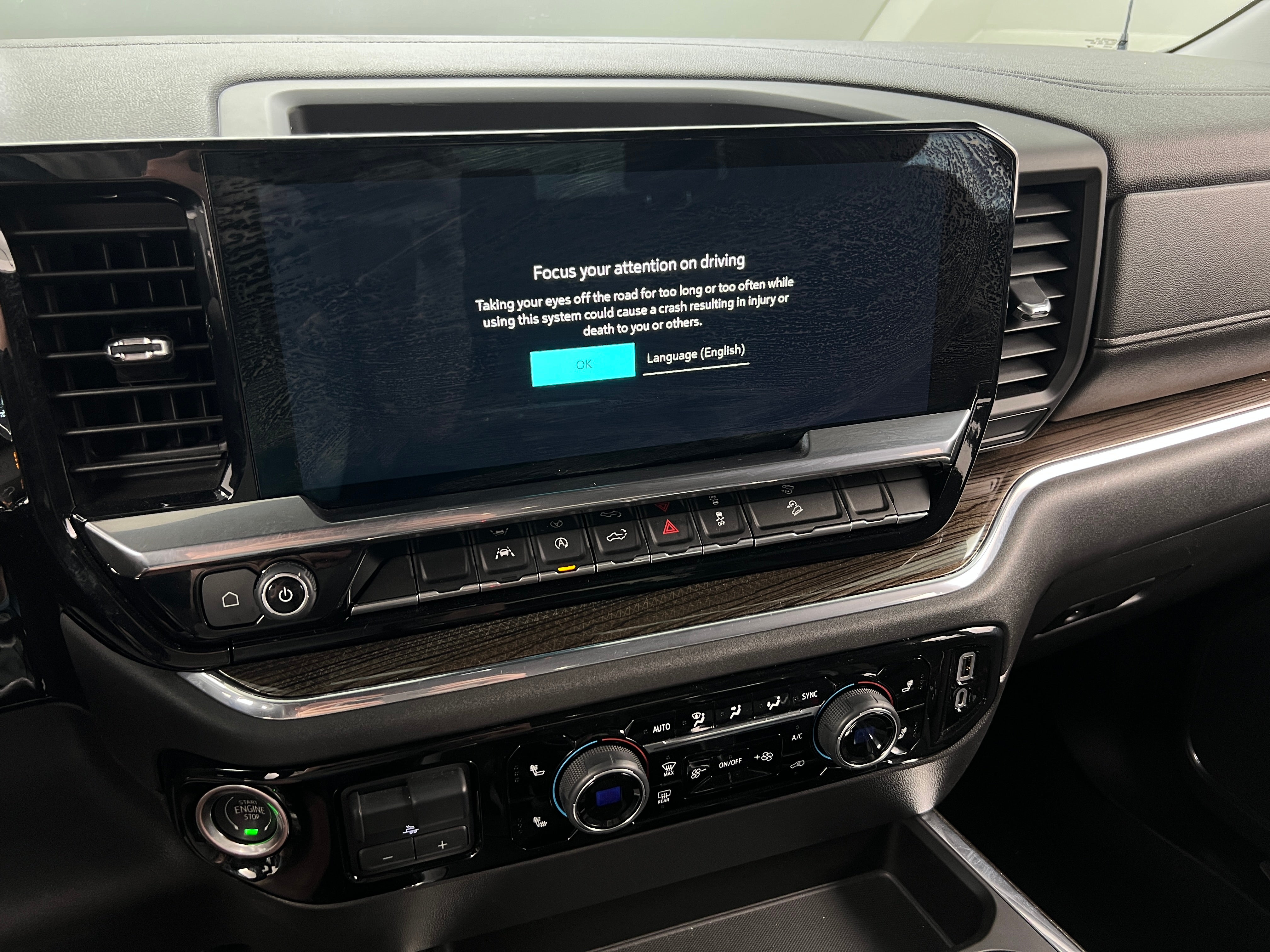 2023 Chevrolet Silverado 1500 RST 4