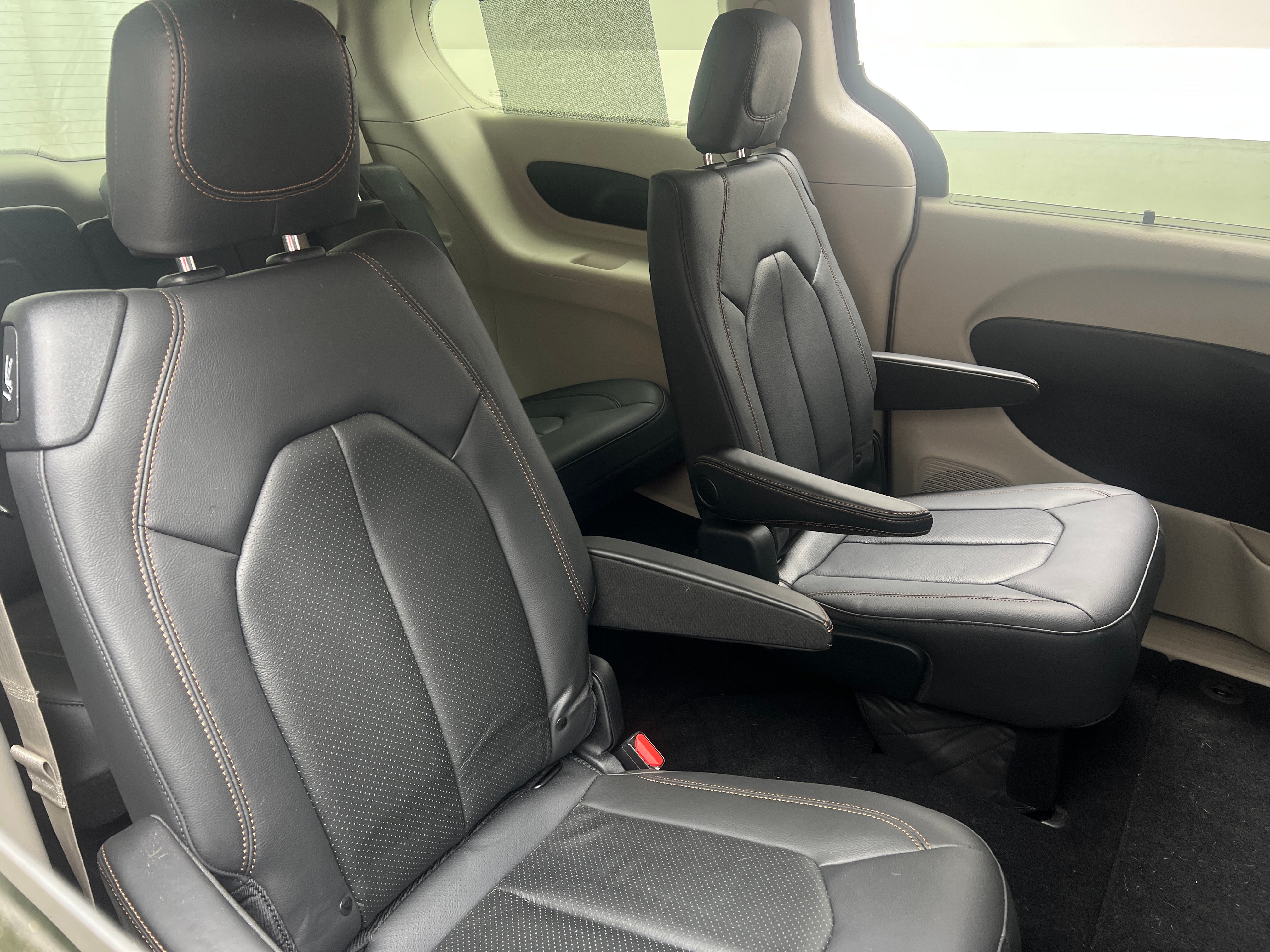 2020 Chrysler Pacifica Touring L 5