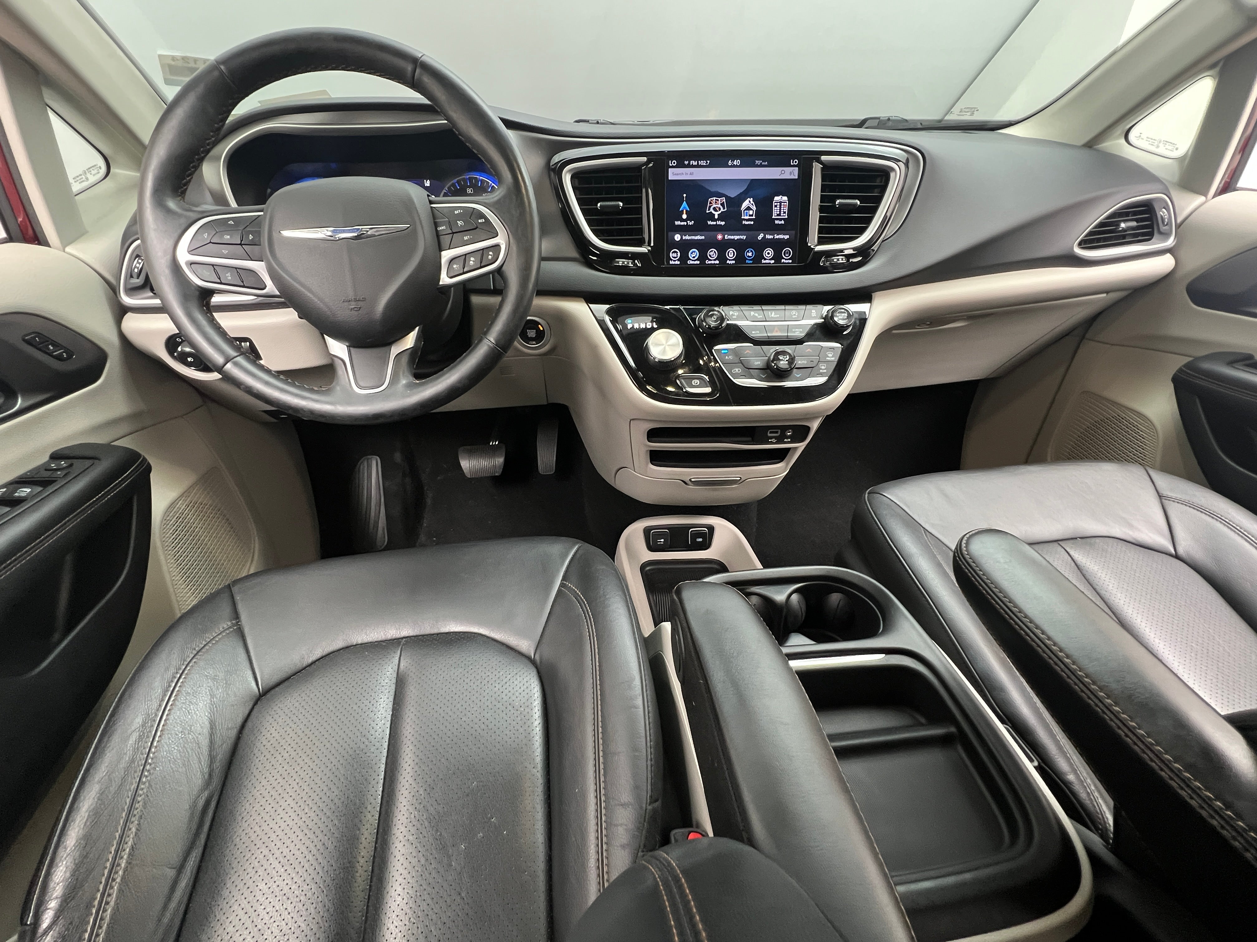 2020 Chrysler Pacifica Touring L 2
