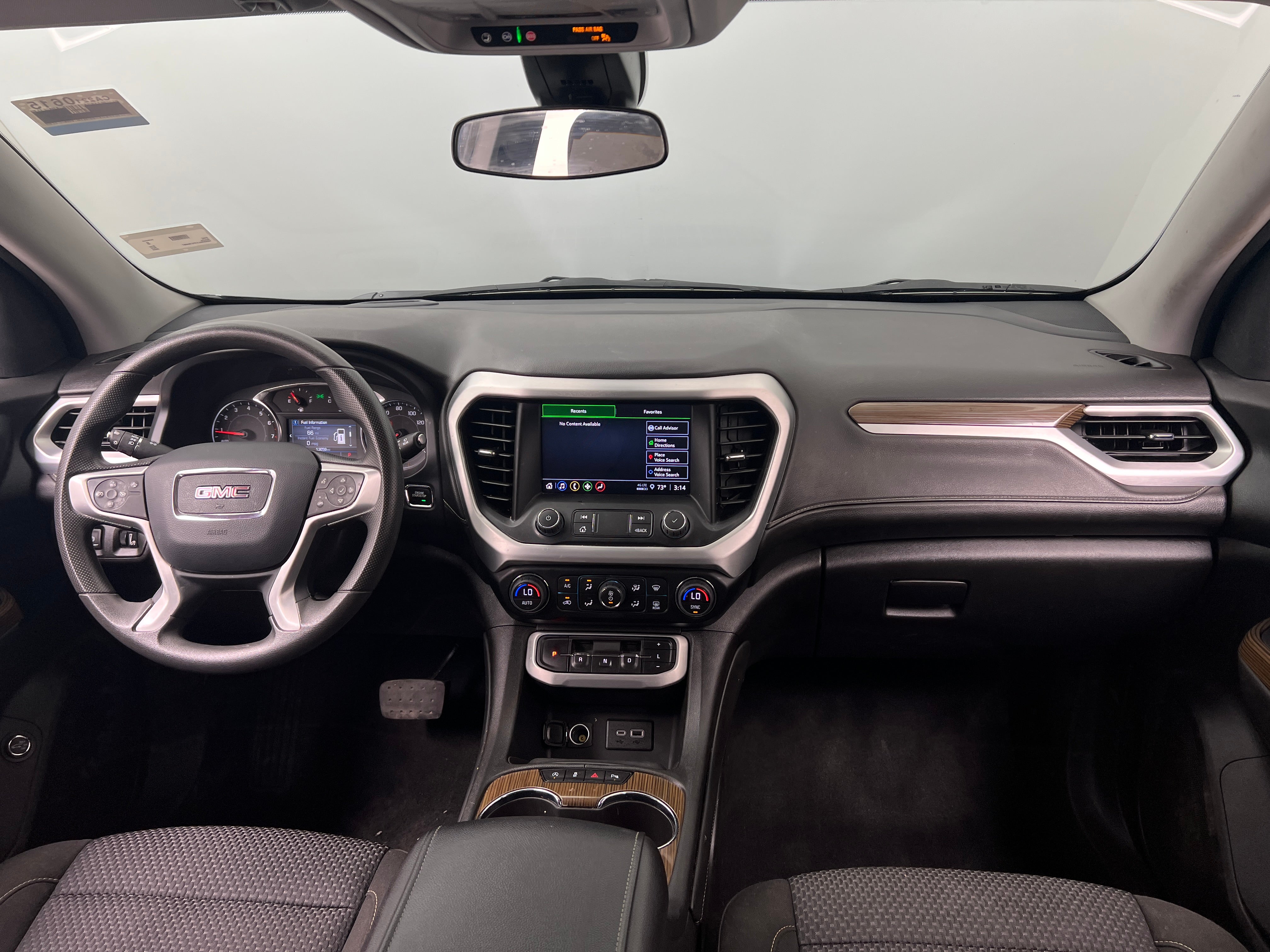2023 GMC Acadia SLE 3