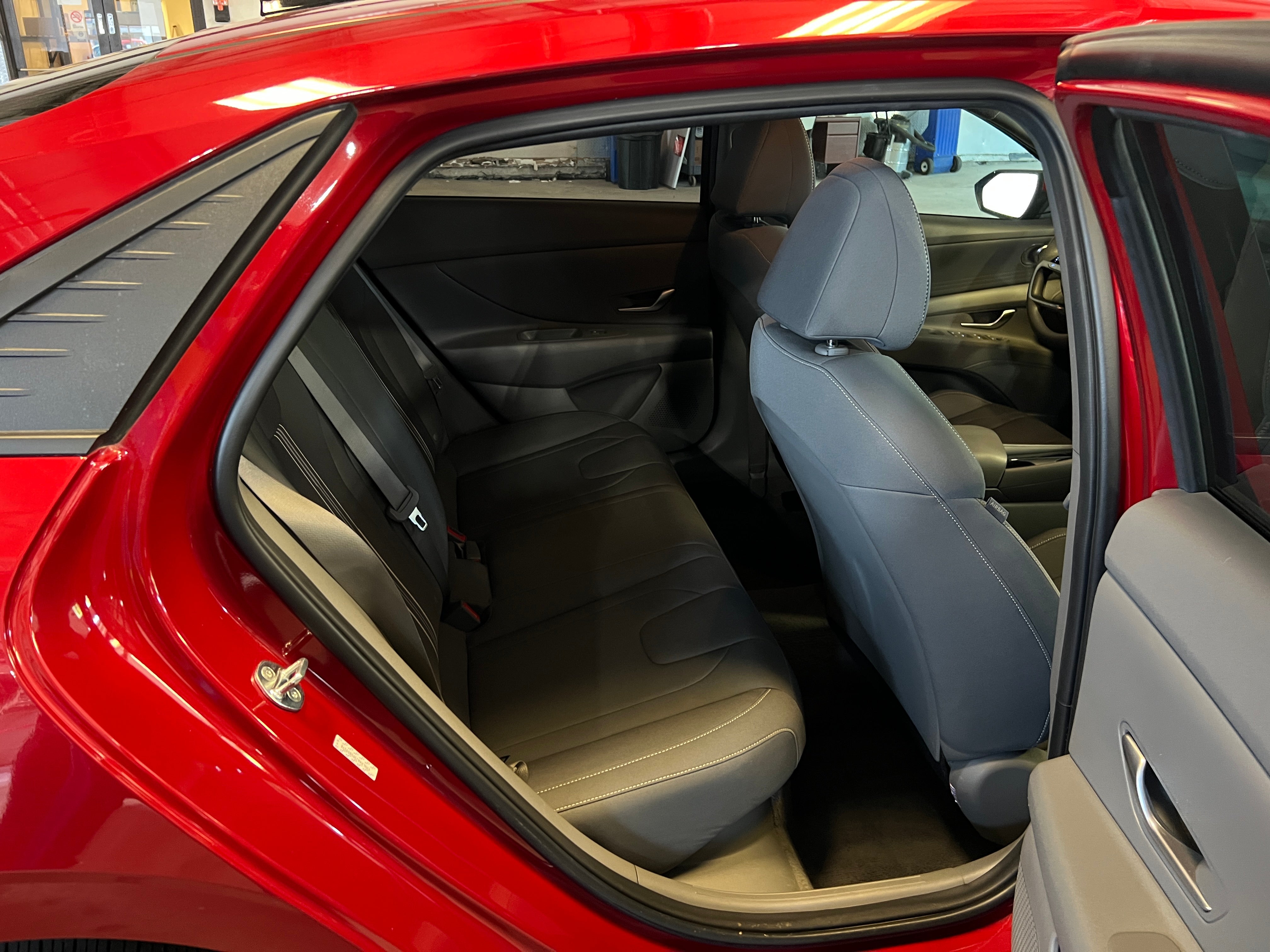 2023 Hyundai Elantra Blue 6