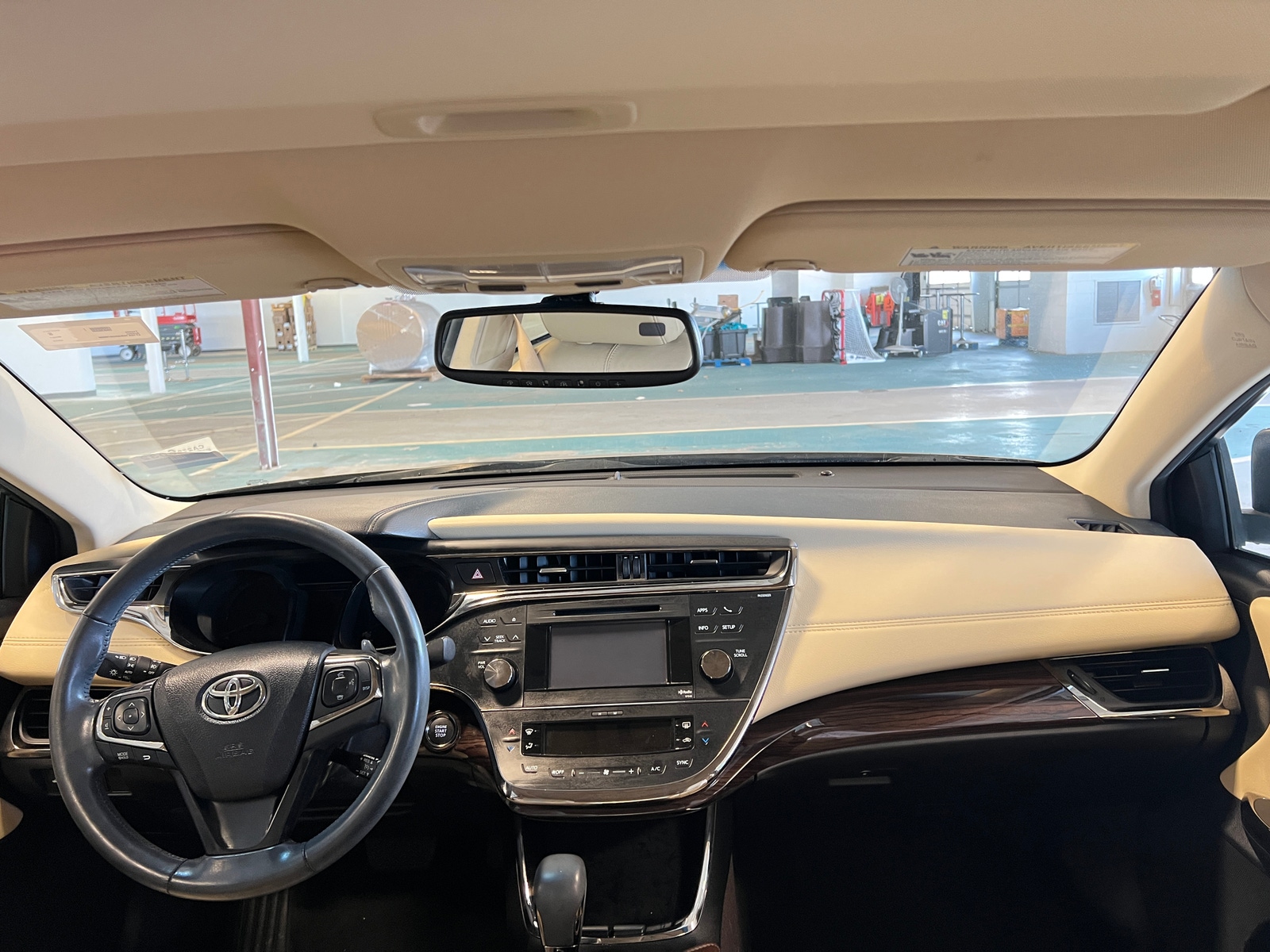 Thumbnail: 2013 Toyota Avalon - 3