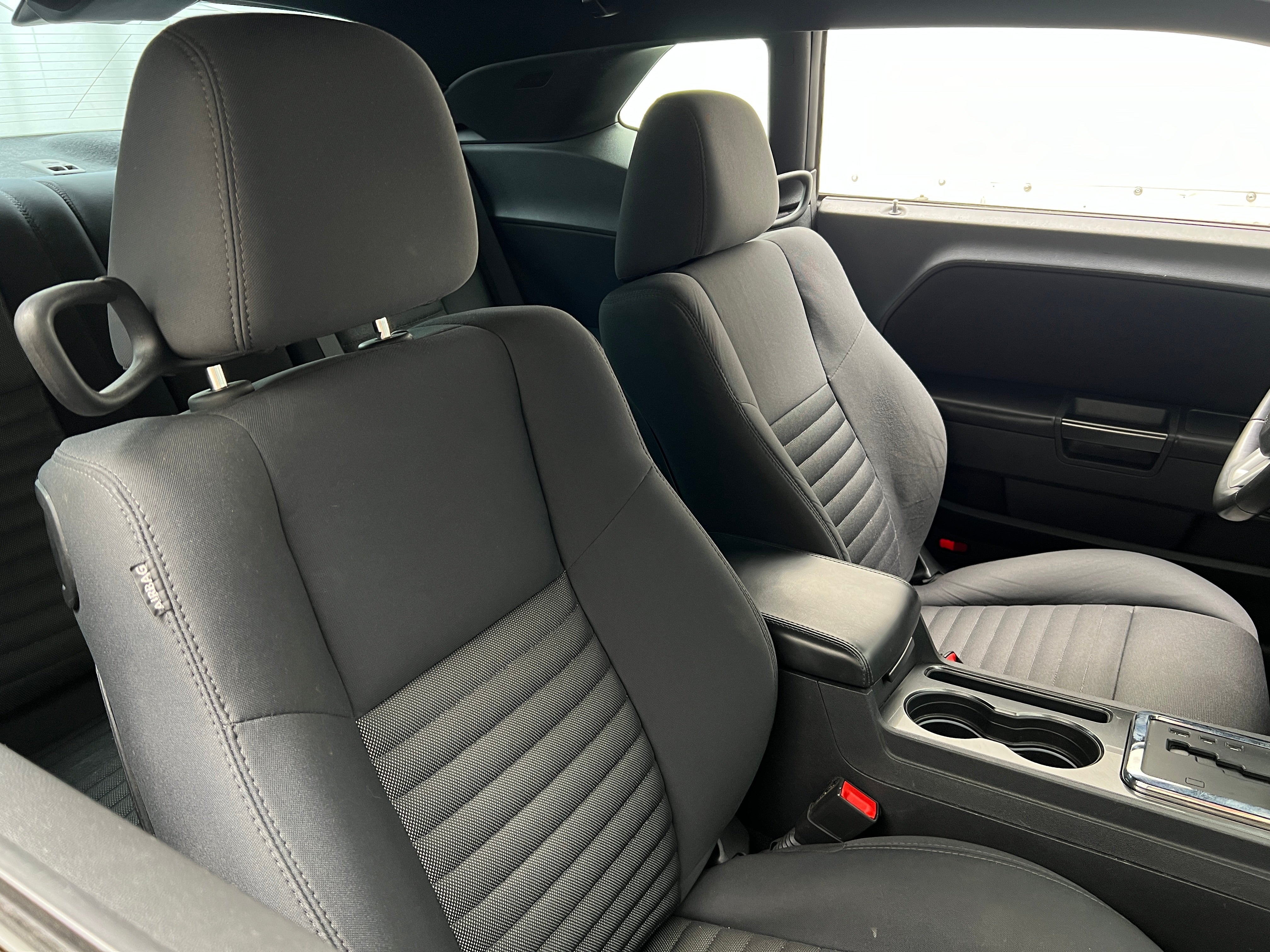2013 Dodge Challenger SXT 2