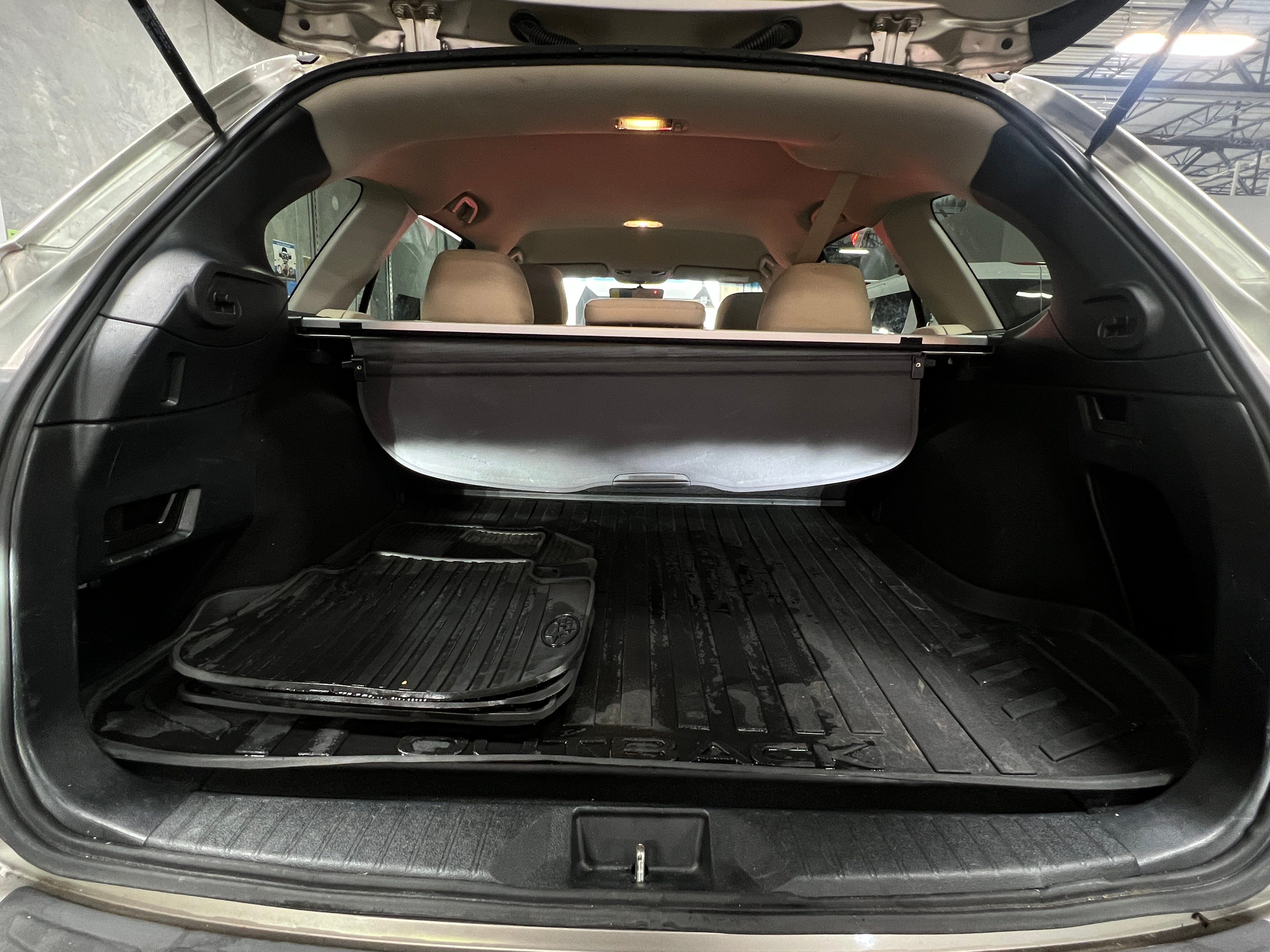 2017 Subaru Outback Premium 7