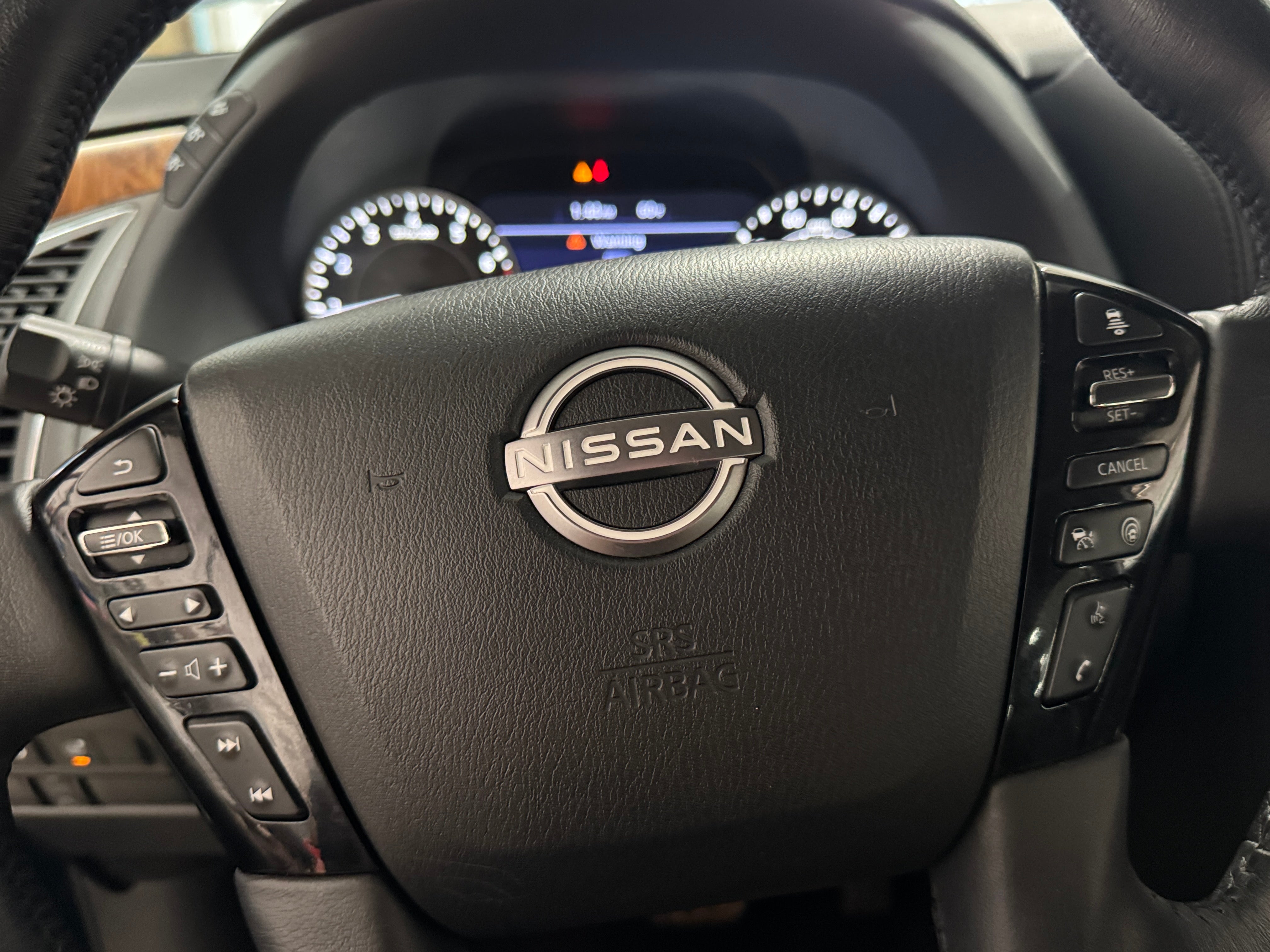 2023 Nissan Armada SL 4
